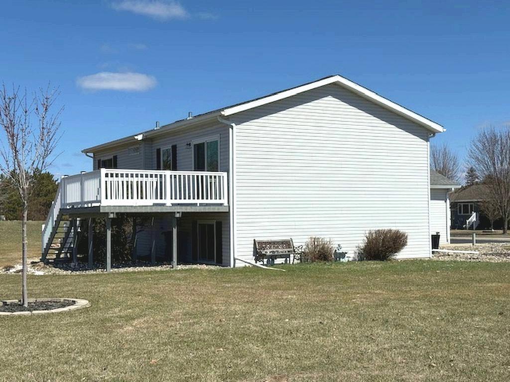 1003 Front Avenue Property Photo 10
