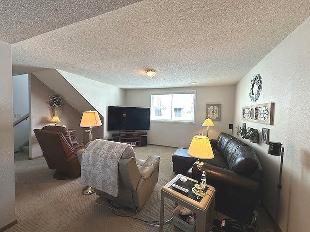 1003 Front Avenue Property Photo 31