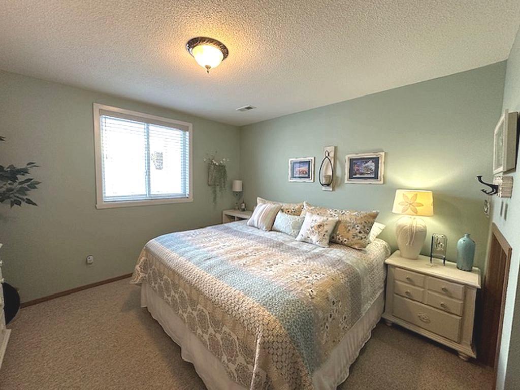 1003 Front Avenue Property Photo 35