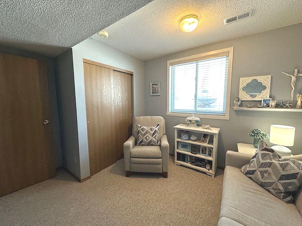 1003 Front Avenue Property Photo 40