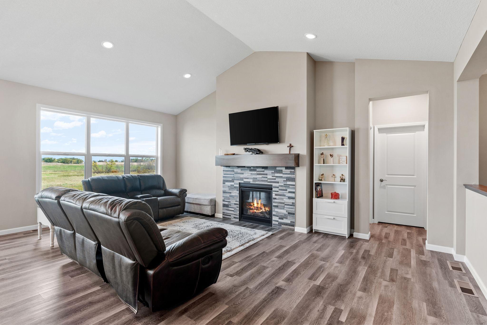 17060 61st Street Property Photo 4