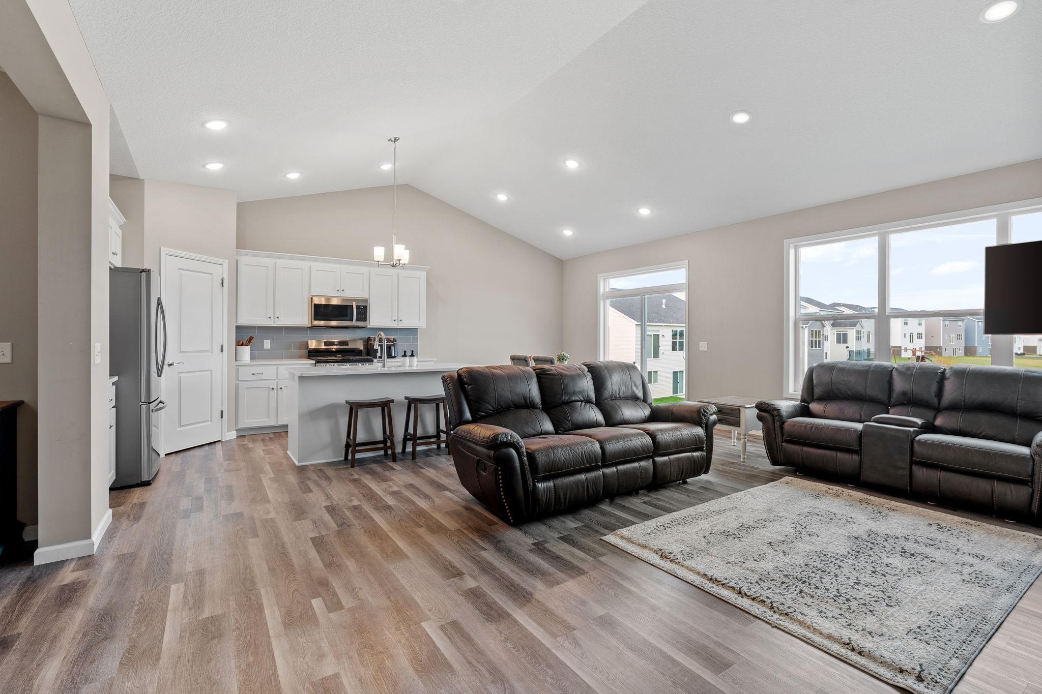 17060 61st Street Property Photo 5