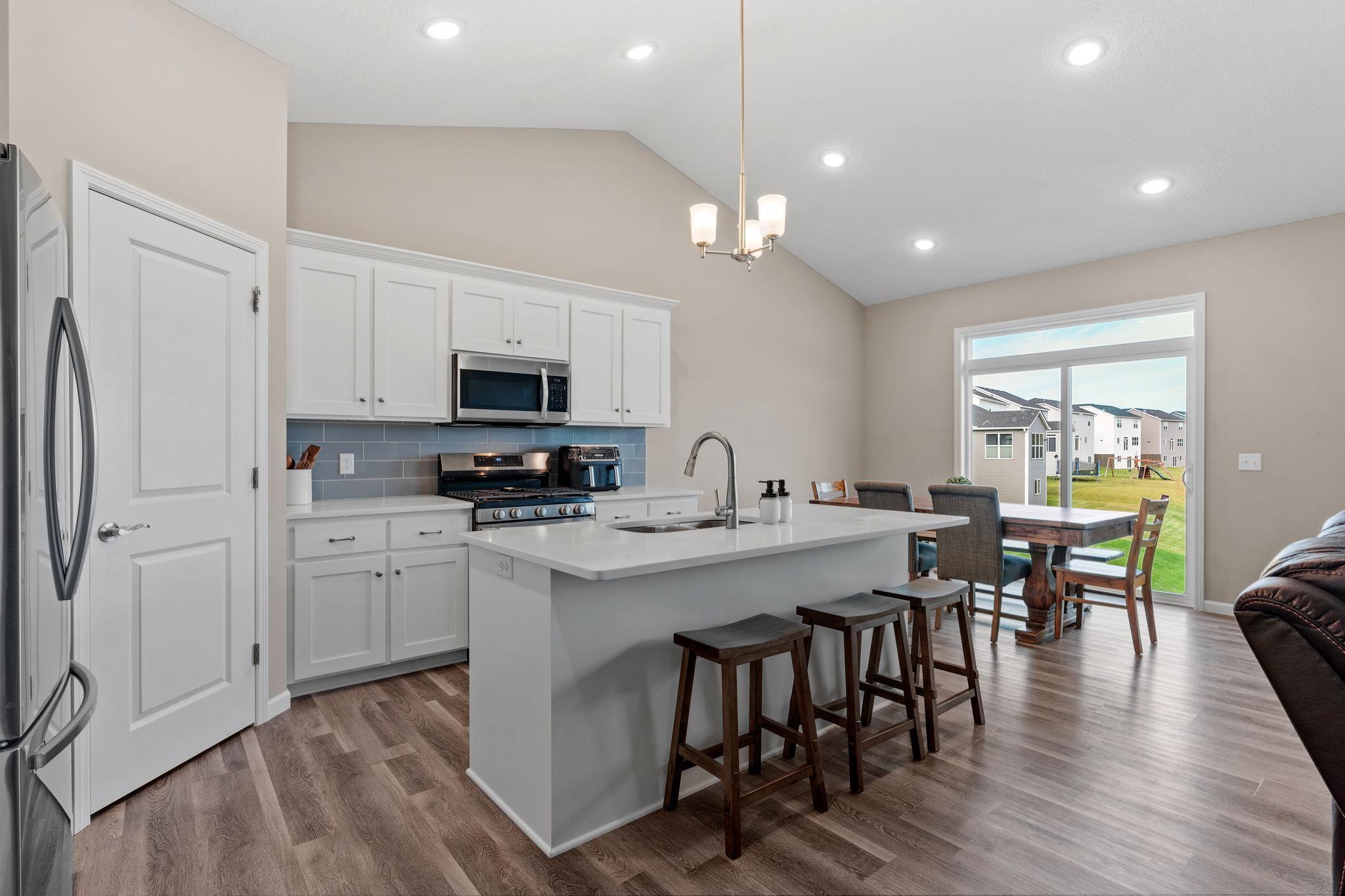 17060 61st Street Property Photo 6