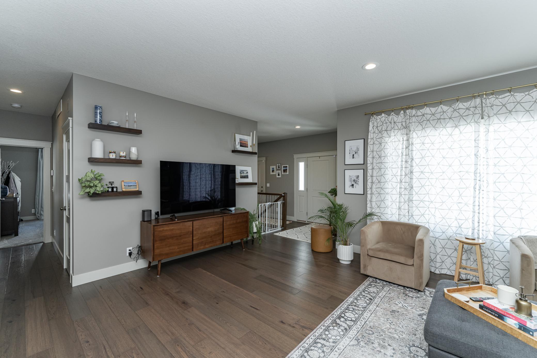 1923 Spruce Meadows Drive Property Photo 15
