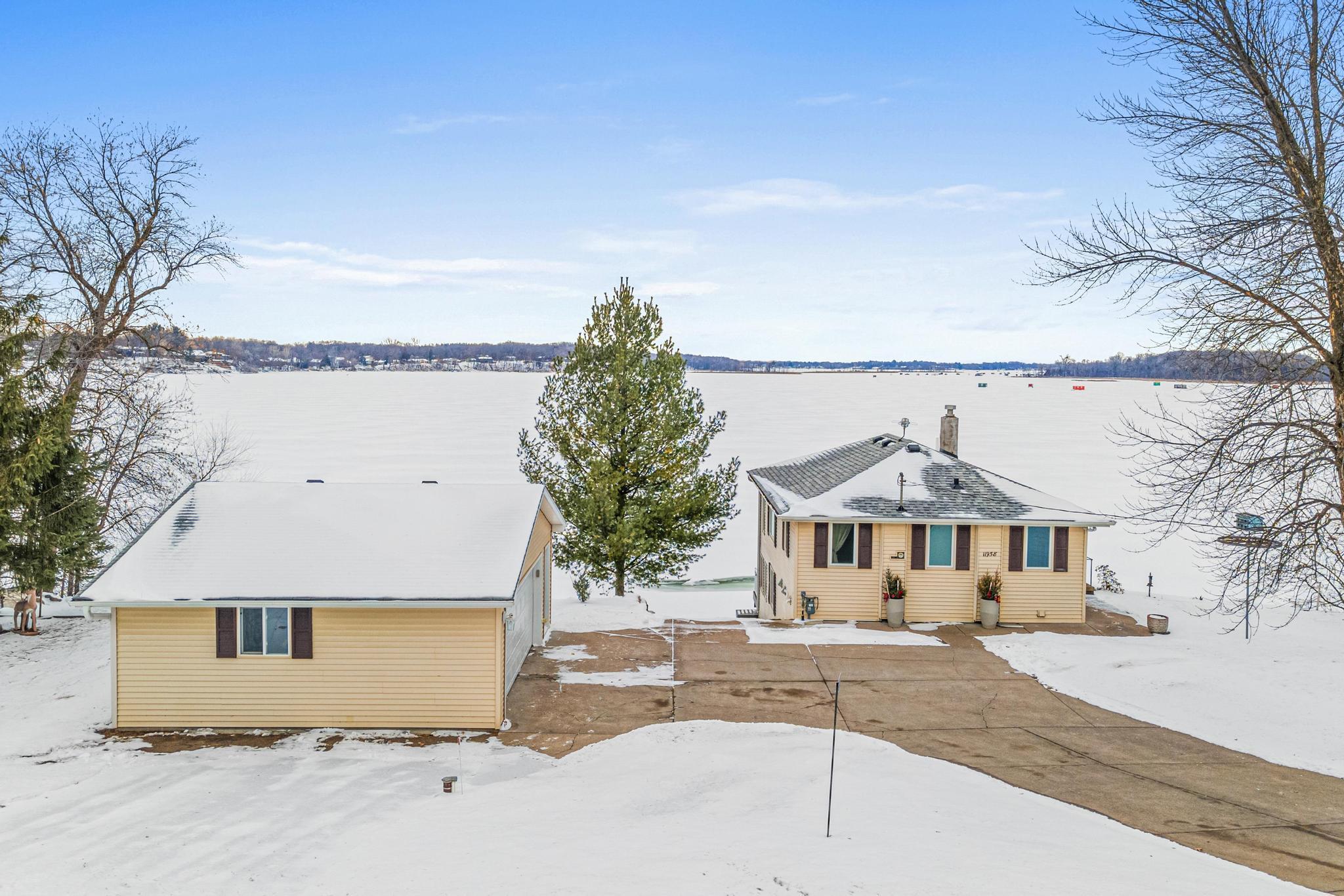 11958 Chisago Boulevard Property Photo 1