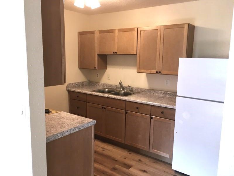 102 Edgewood Street Property Photo 3