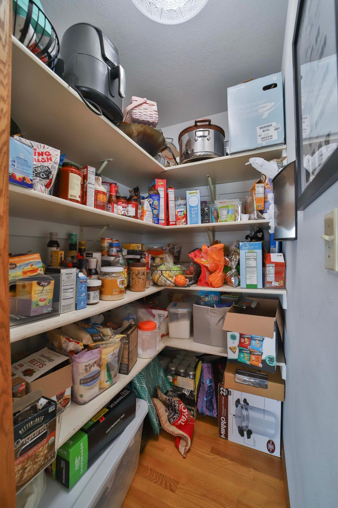 10742 E Shore Drive Property Photo 6