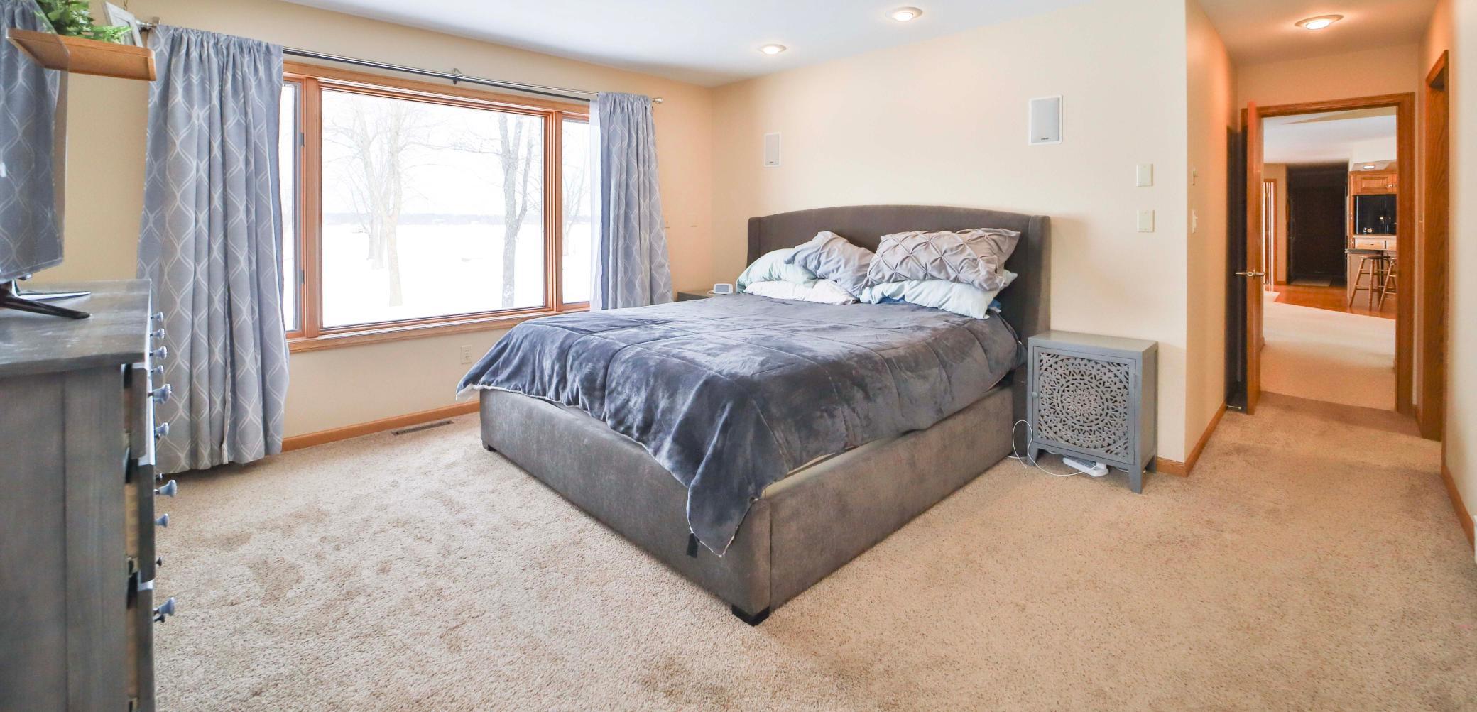 10742 E Shore Drive Property Photo 17