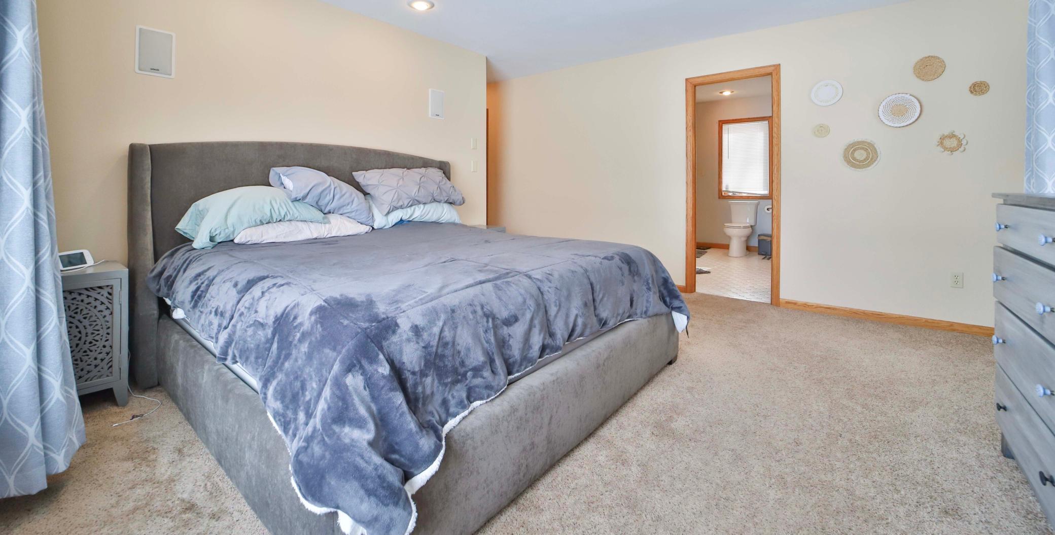 10742 E Shore Drive Property Photo 18