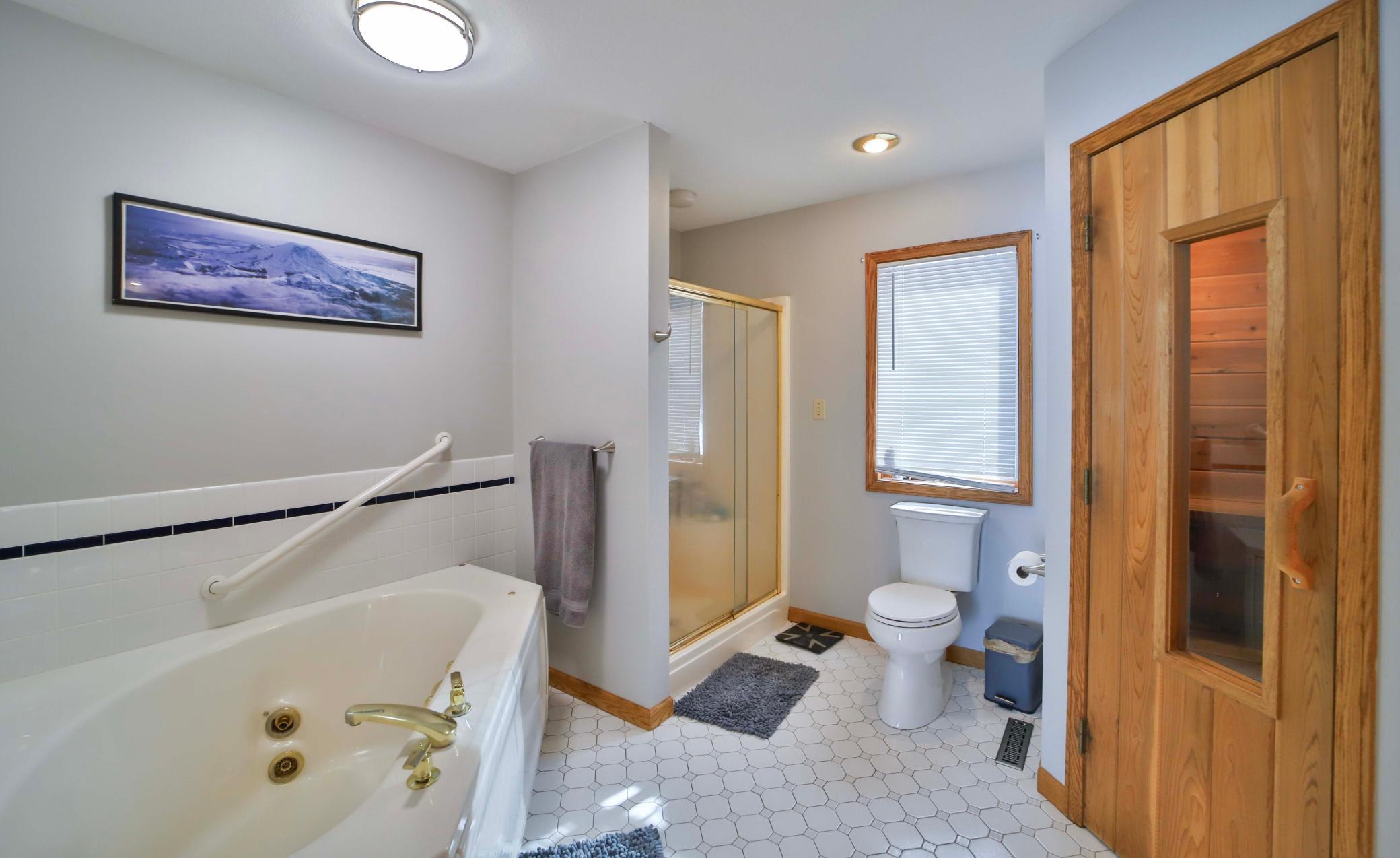 10742 E Shore Drive Property Photo 20