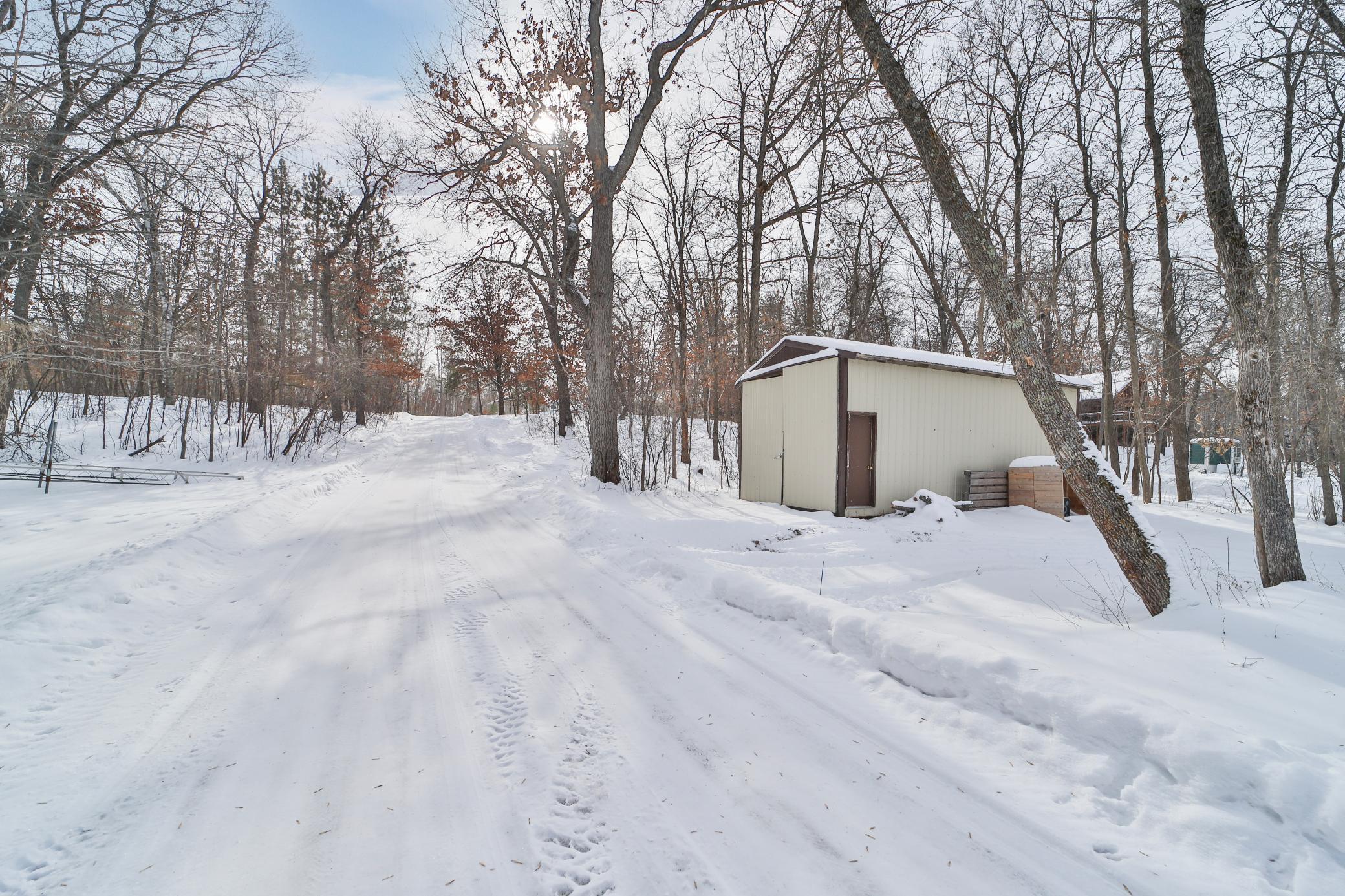 10742 E Shore Drive Property Photo 51