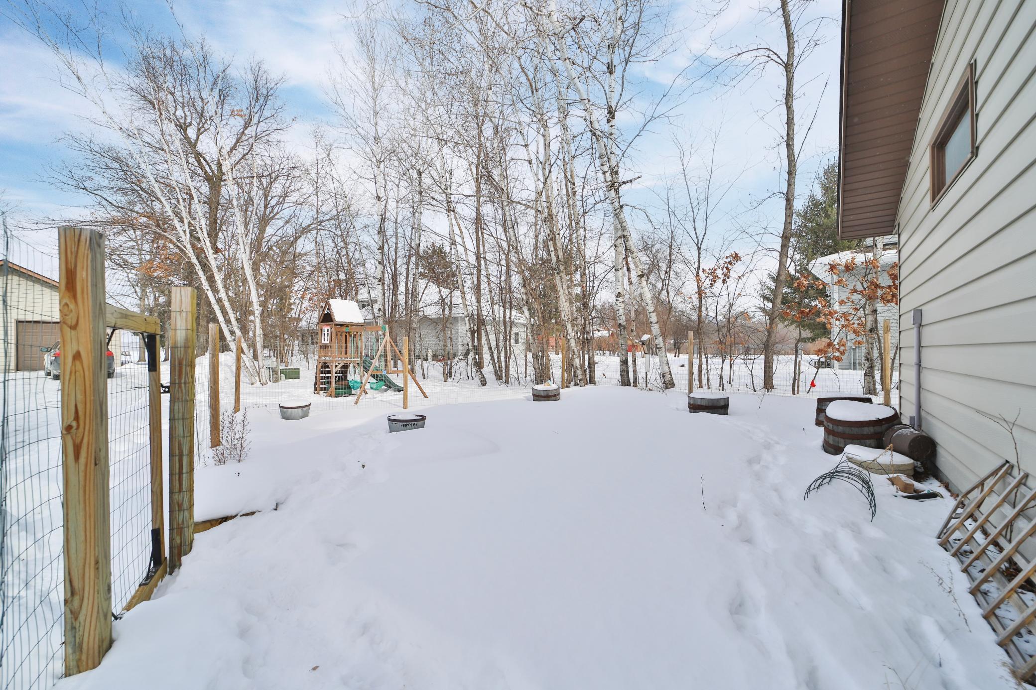 10742 E Shore Drive Property Photo 57