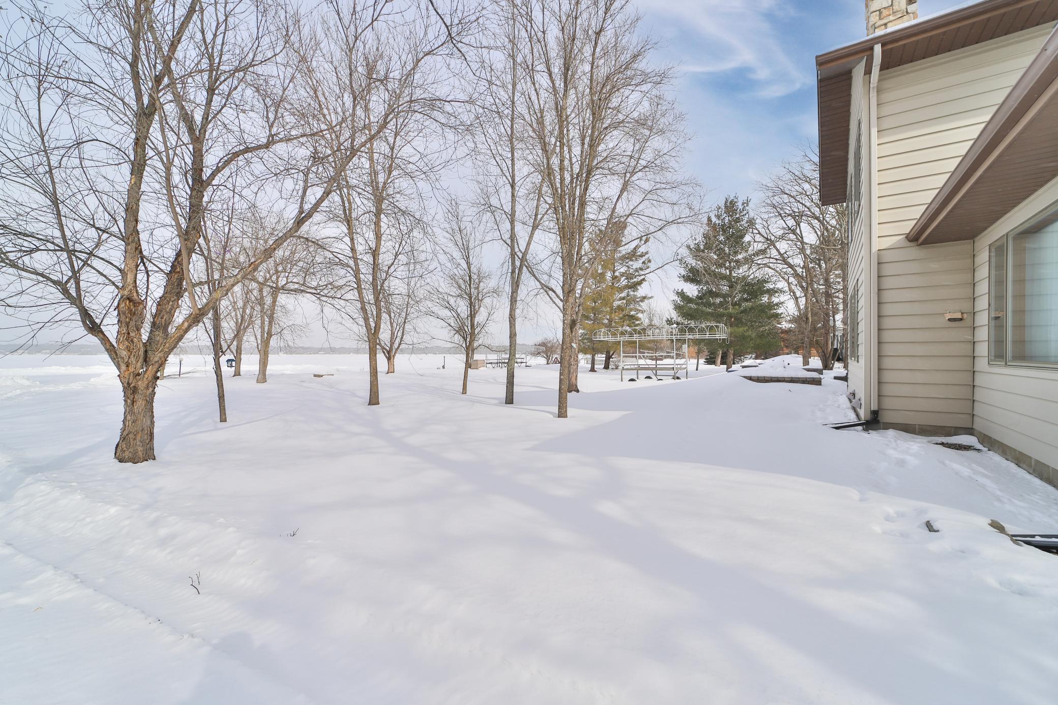 10742 E Shore Drive Property Photo 59