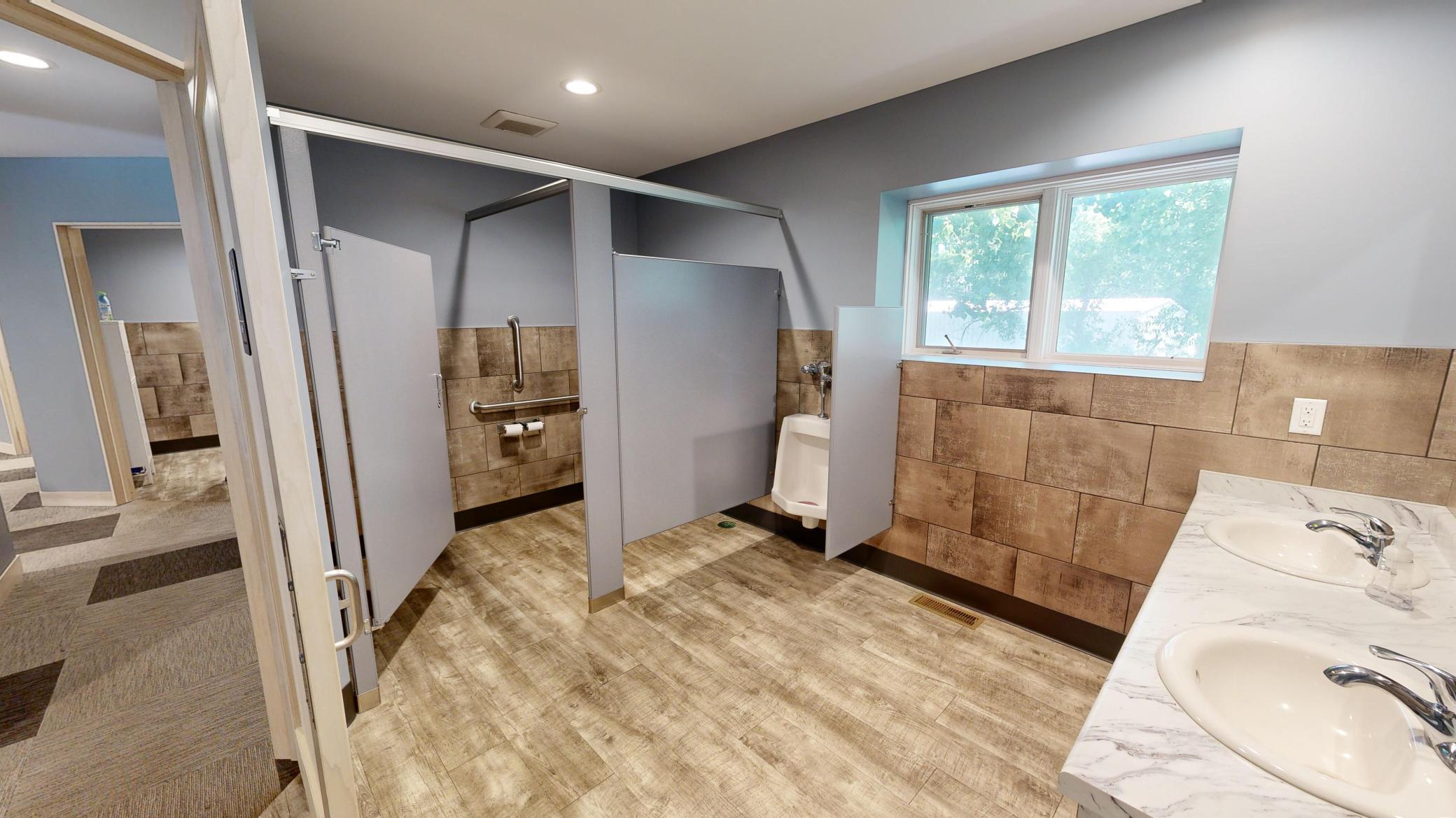 768 N Creek Drive Property Photo 15