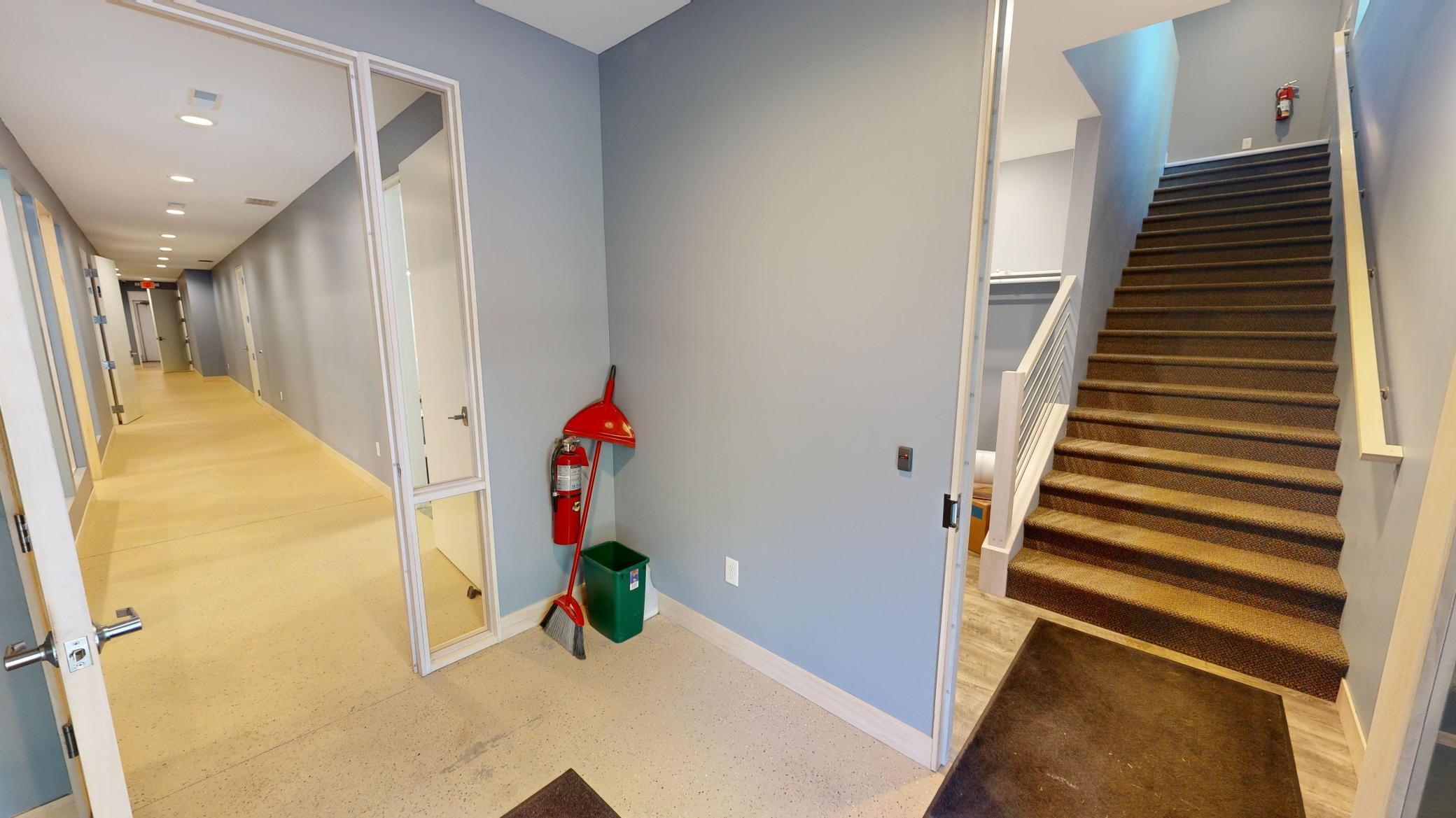 768 N Creek Drive Property Photo 33