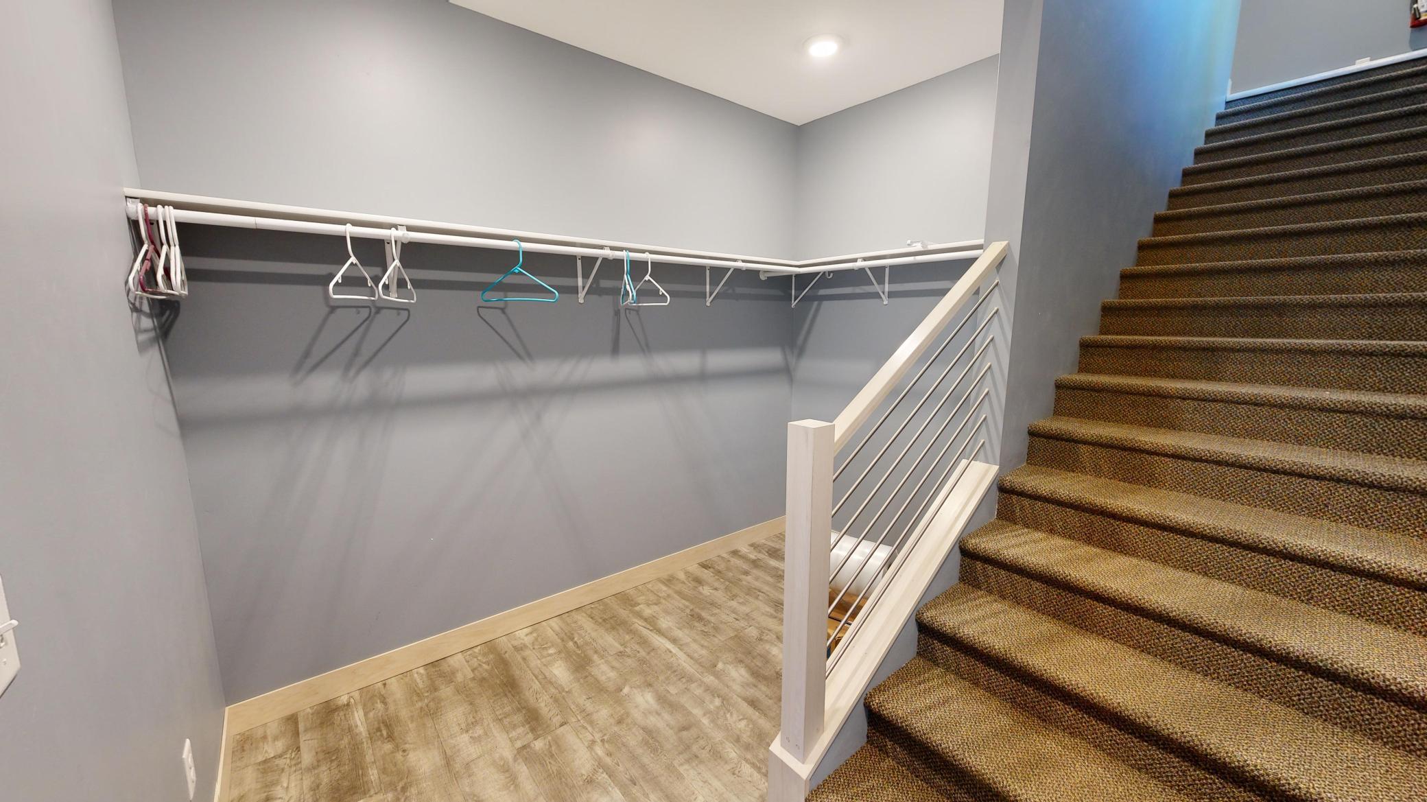 768 N Creek Drive Property Photo 34