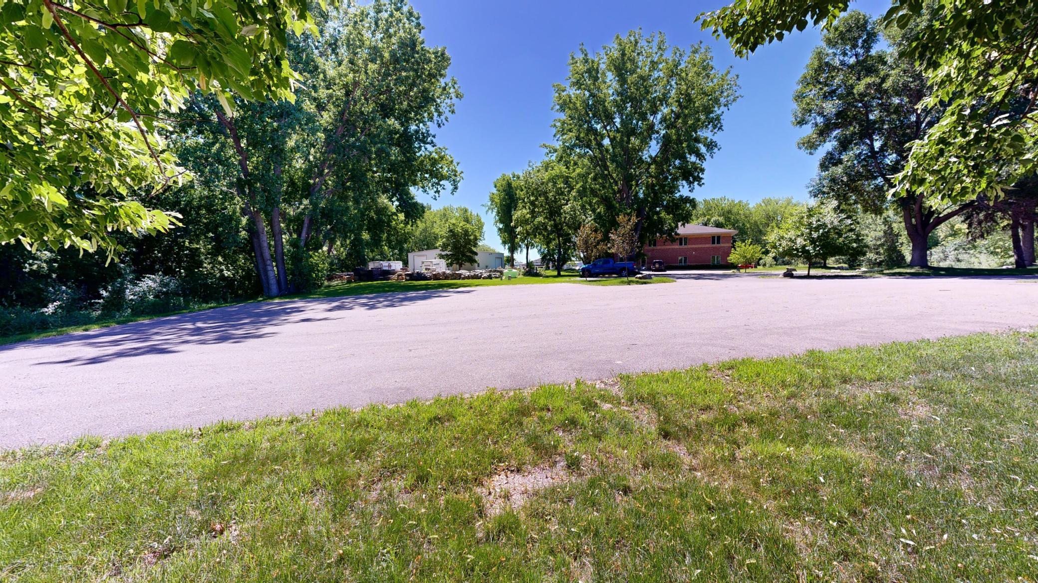 768 N Creek Drive Property Photo 63