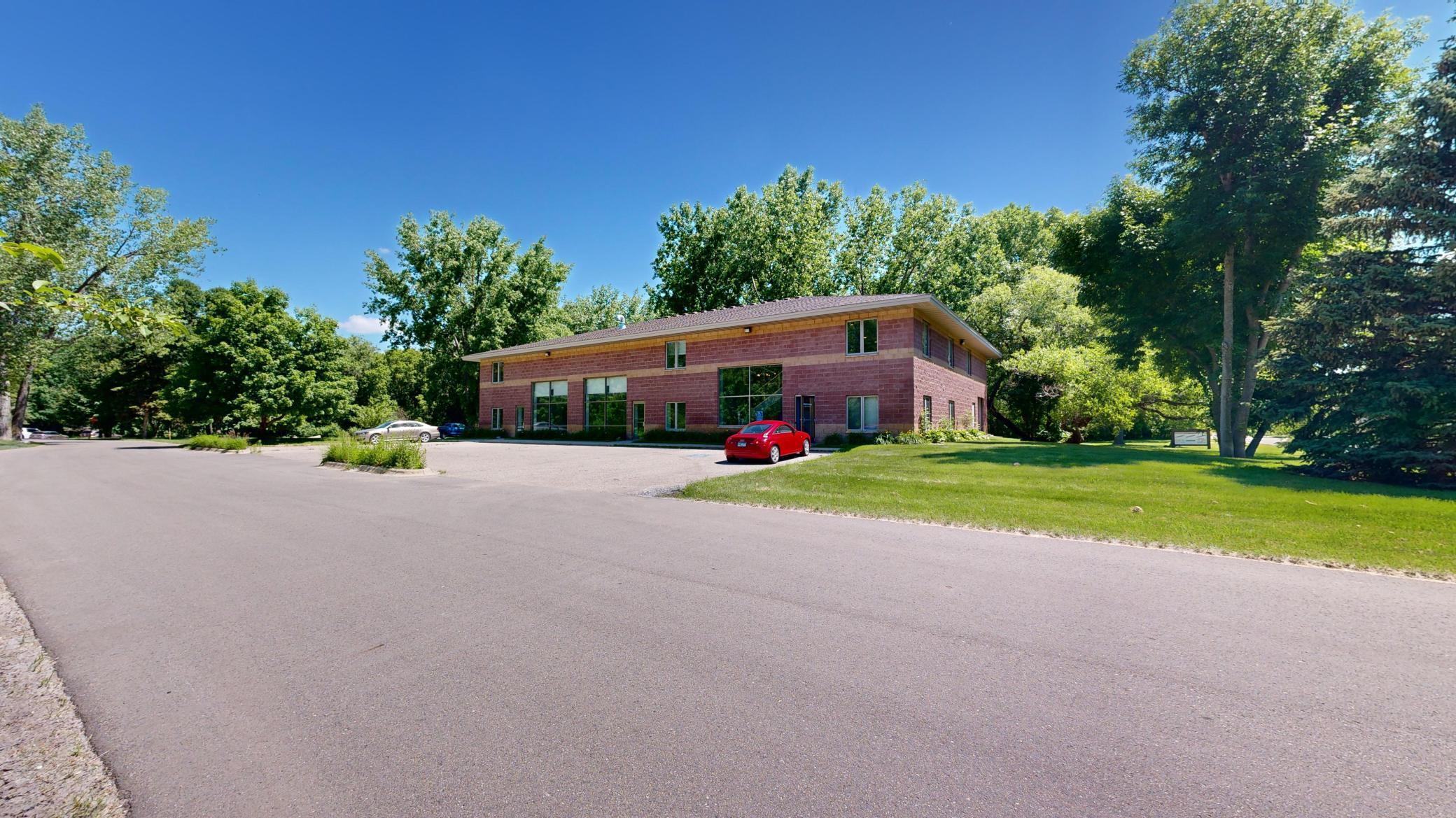 768 N Creek Drive Property Photo 1
