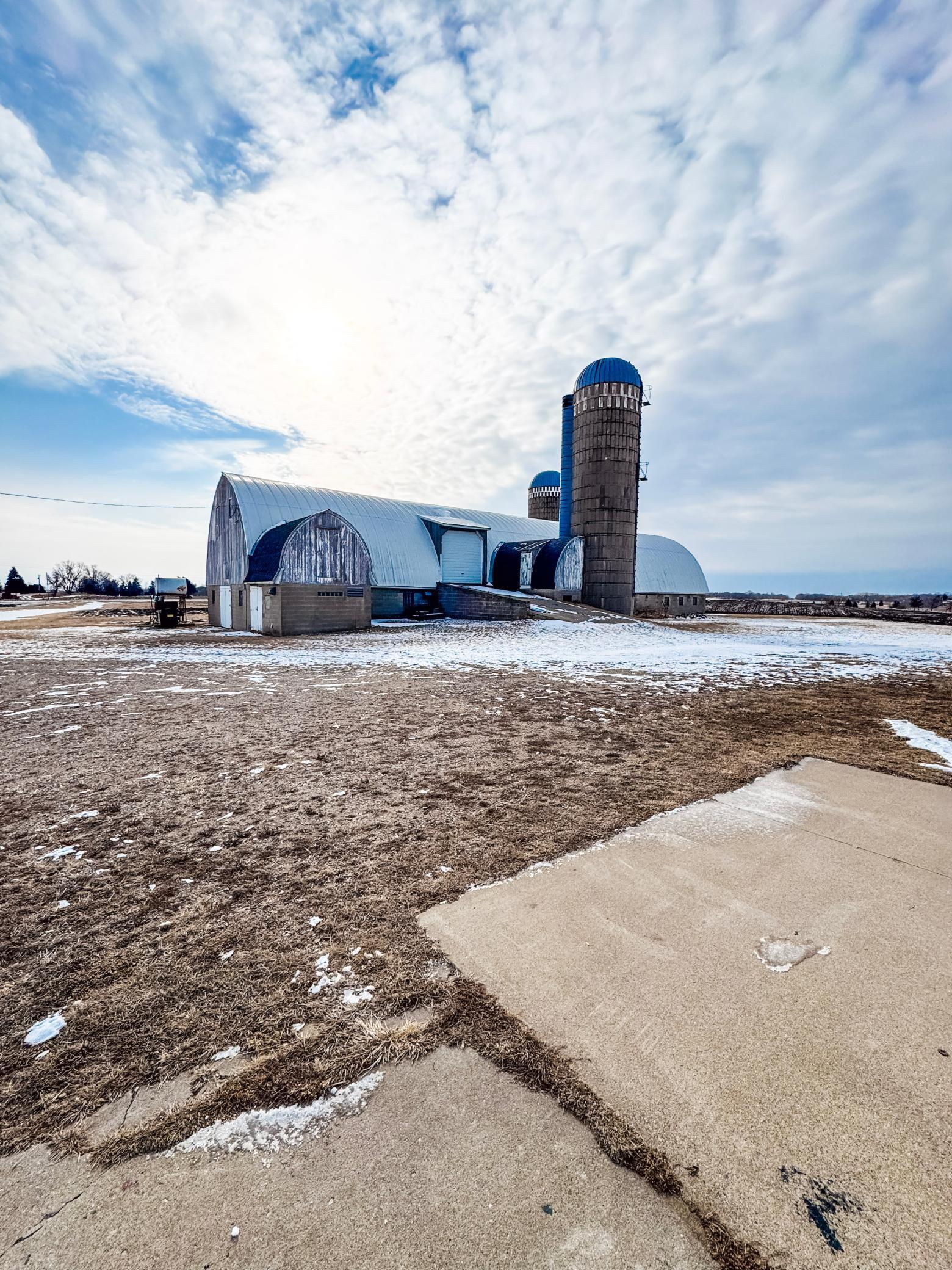 60xx E Highway 212 Property Photo