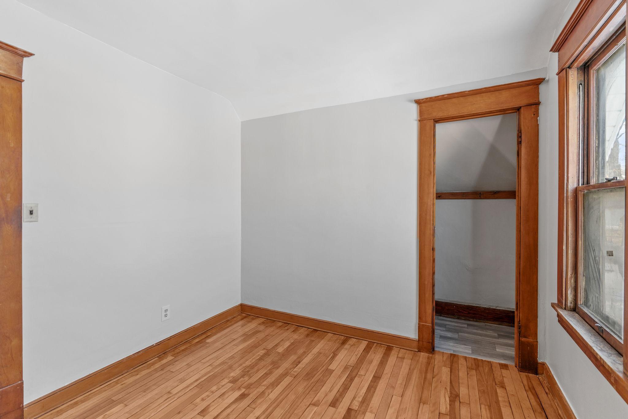 877 Desoto Street Property Photo 23