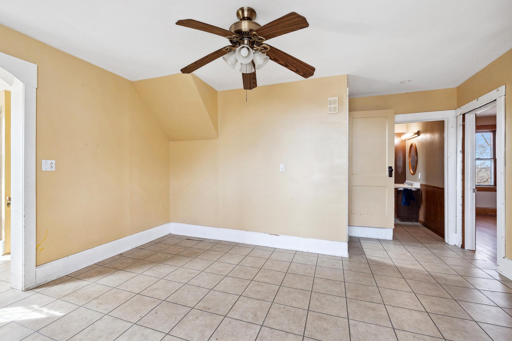 27454 425th Lane Property Photo 6