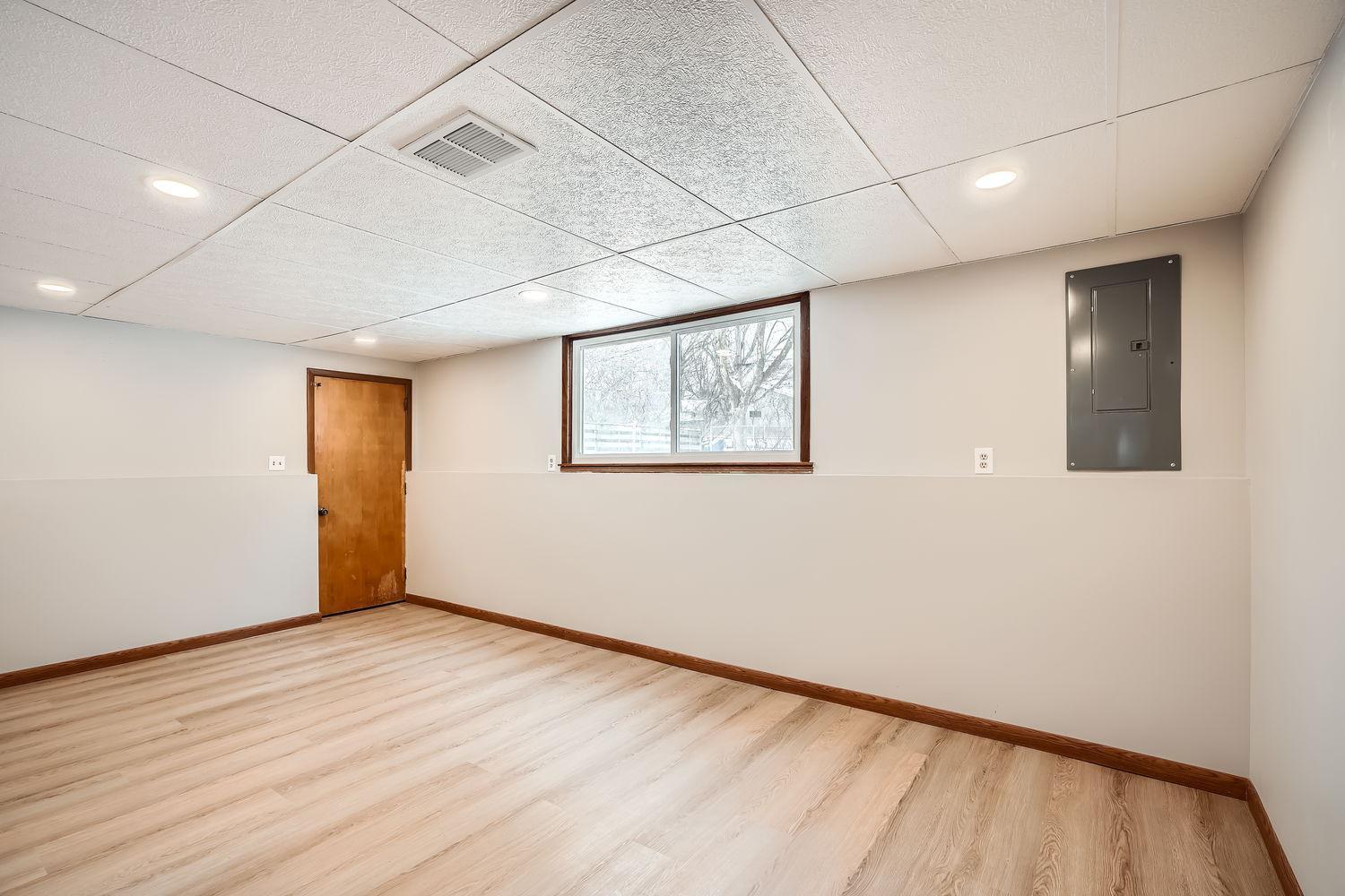261 111th Lane Property Photo 17