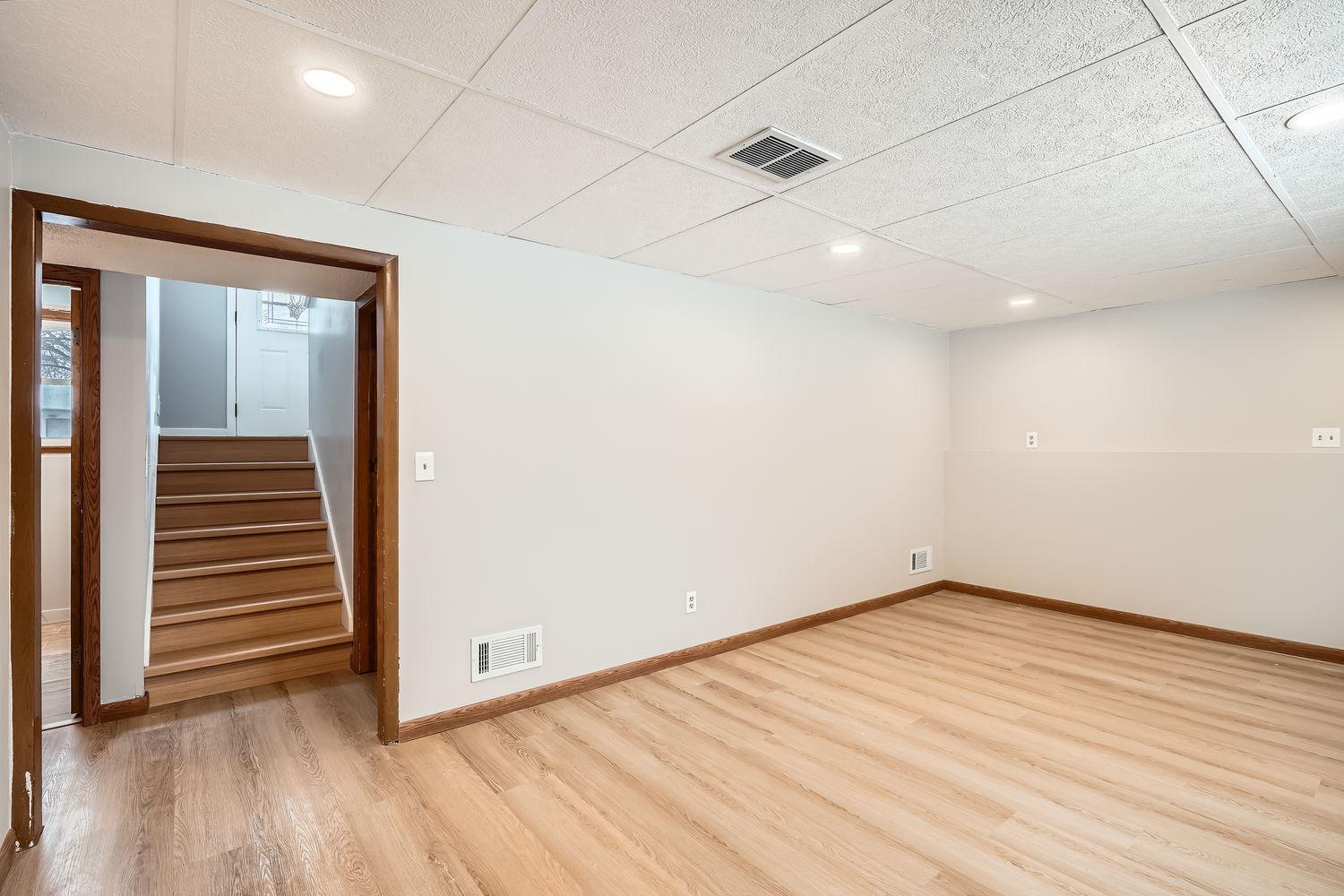 261 111th Lane Property Photo 18
