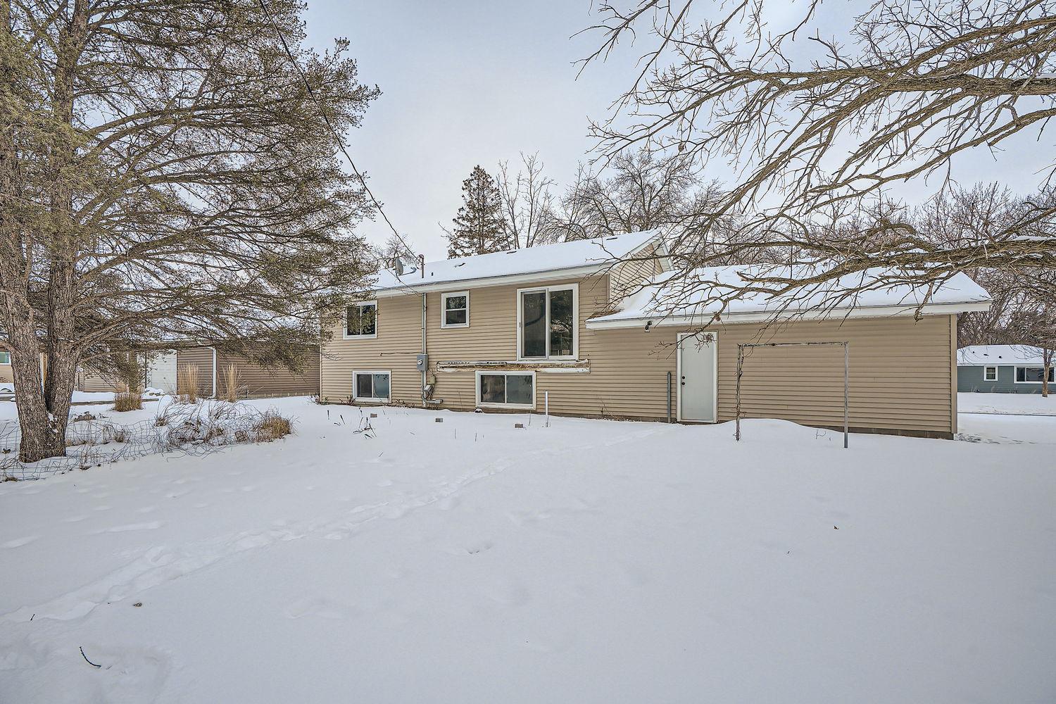 261 111th Lane Property Photo 23