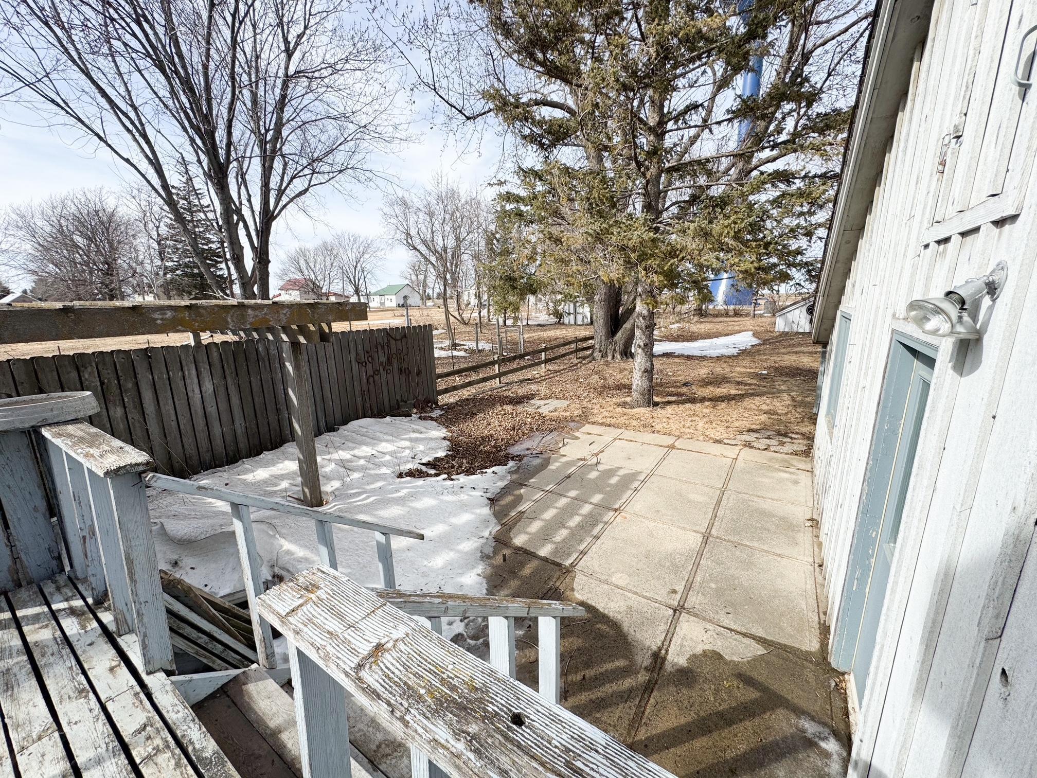 506 4th Street Property Photo 7