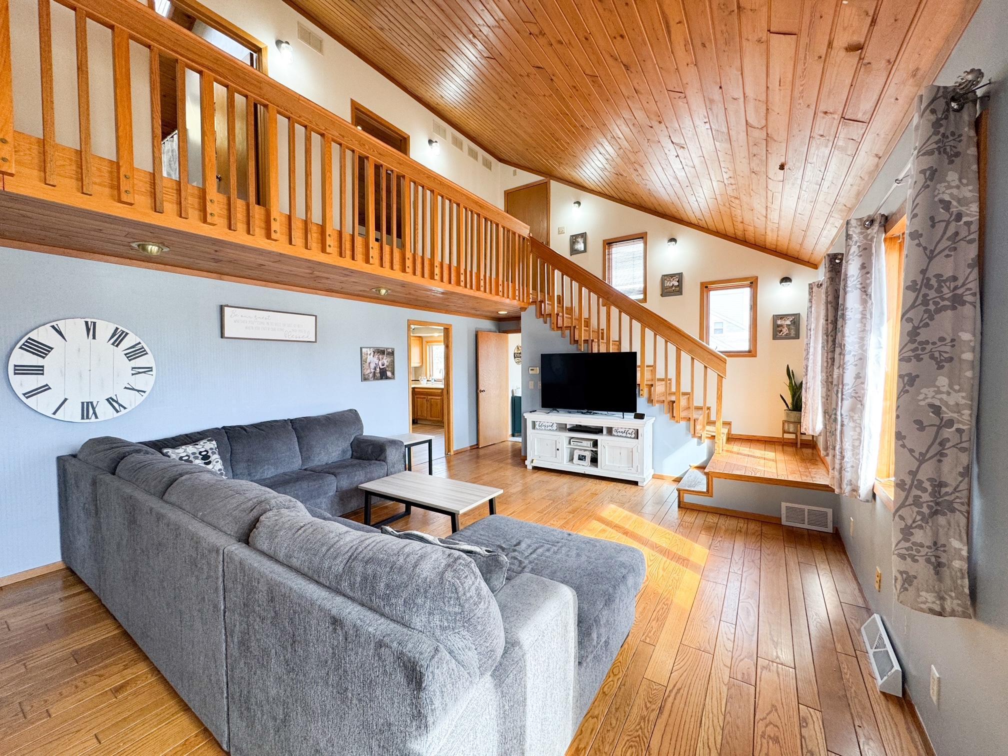 506 4th Street Property Photo 11