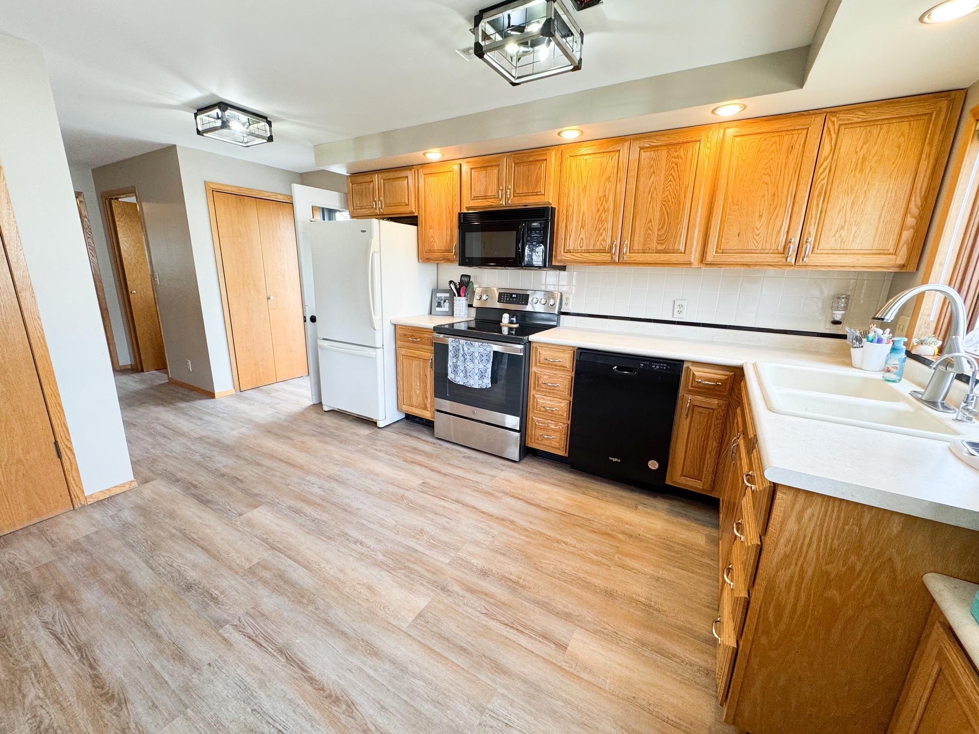 506 4th Street Property Photo 18