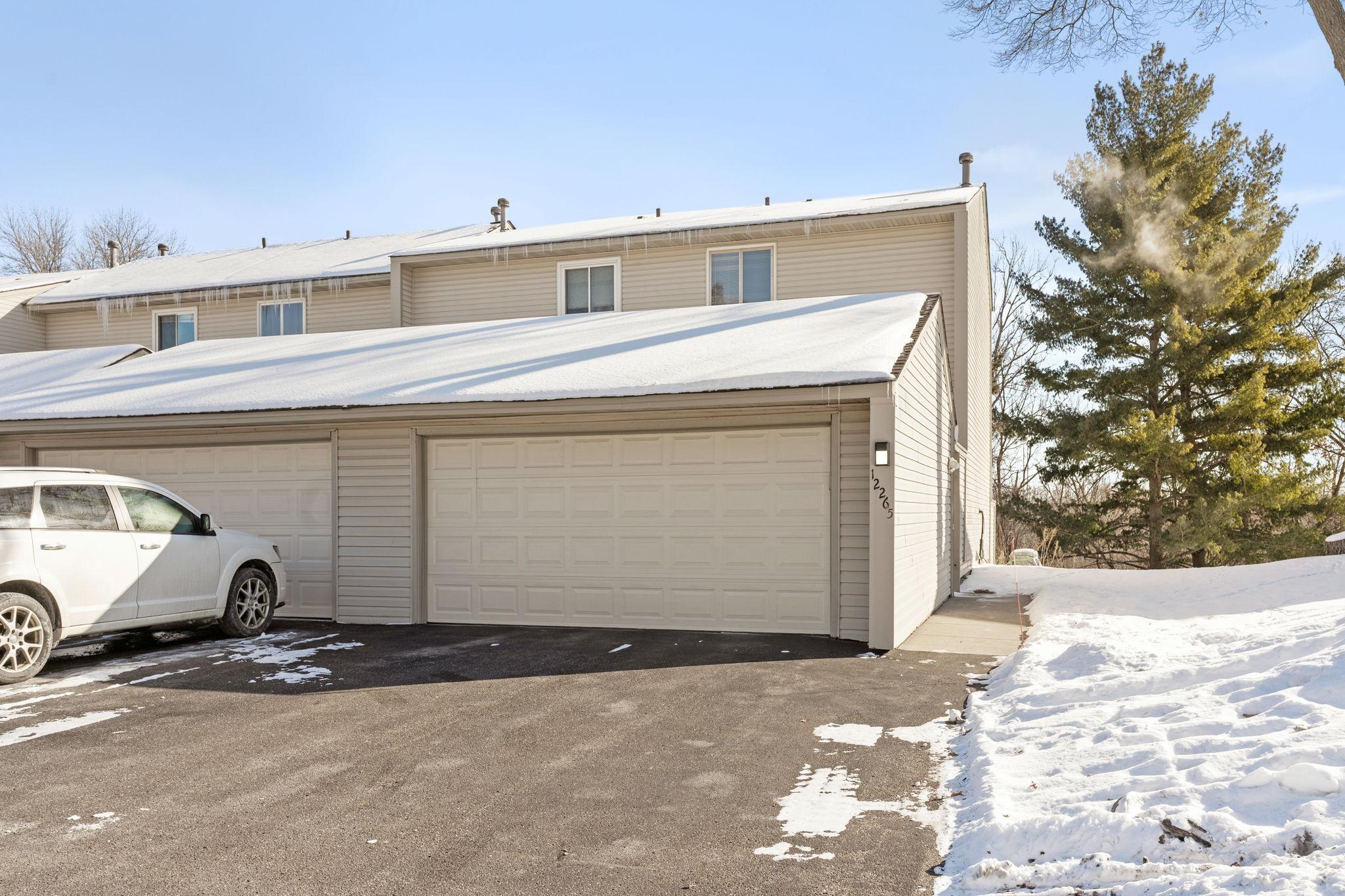 12265 Drake Street Property Photo