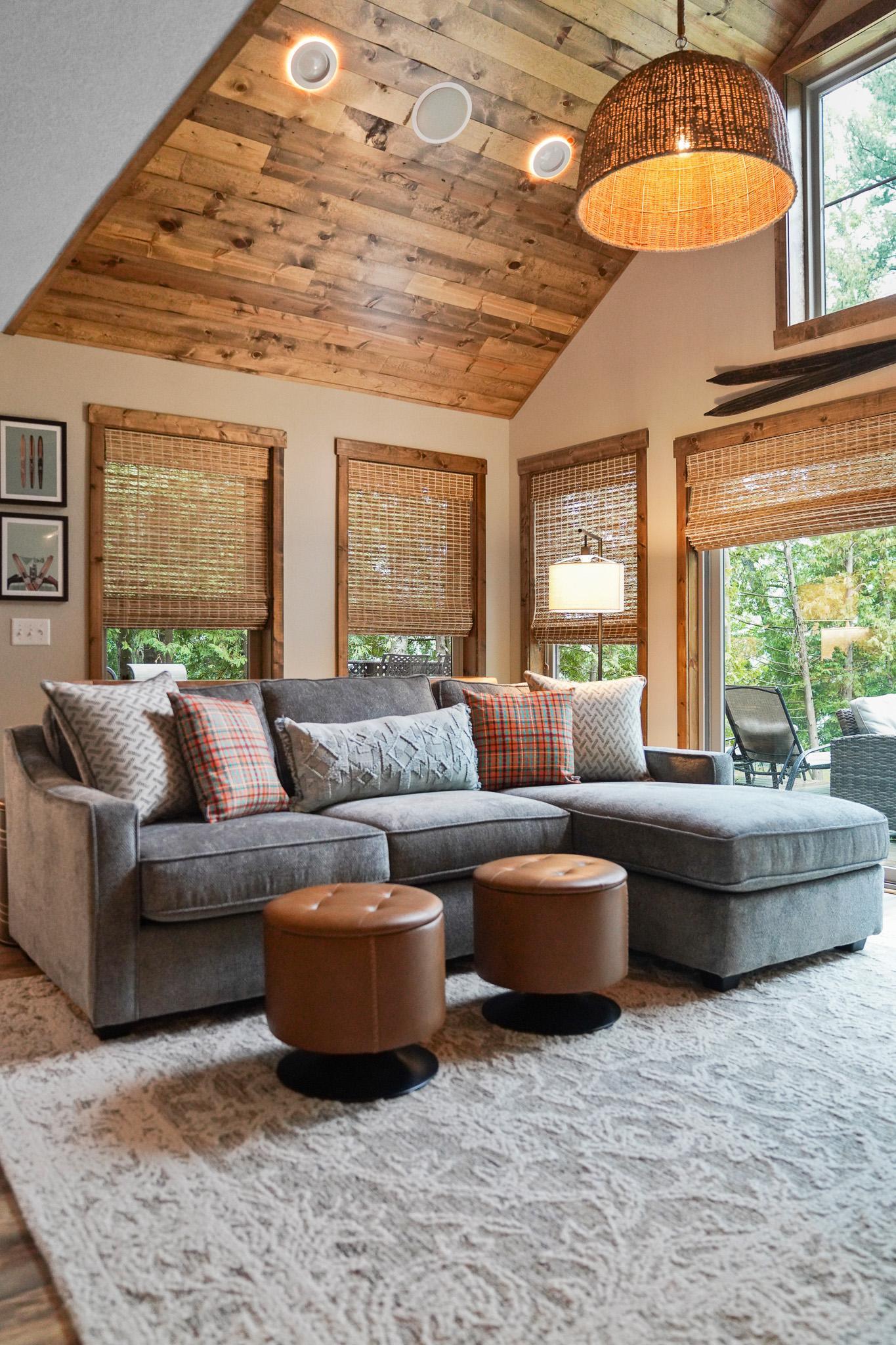 15566 Sand Beach Park Property Photo