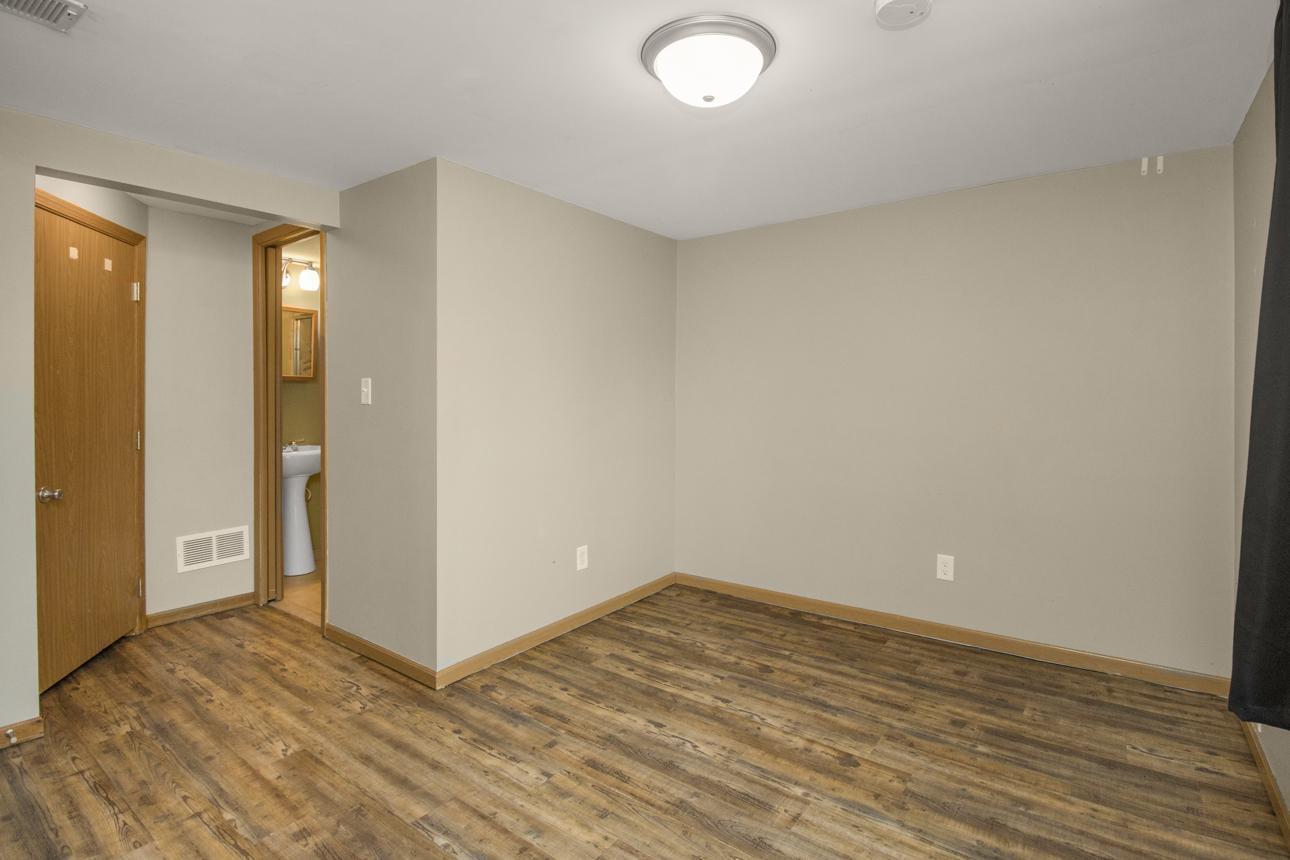 640 Iowa Avenue Property Photo 24