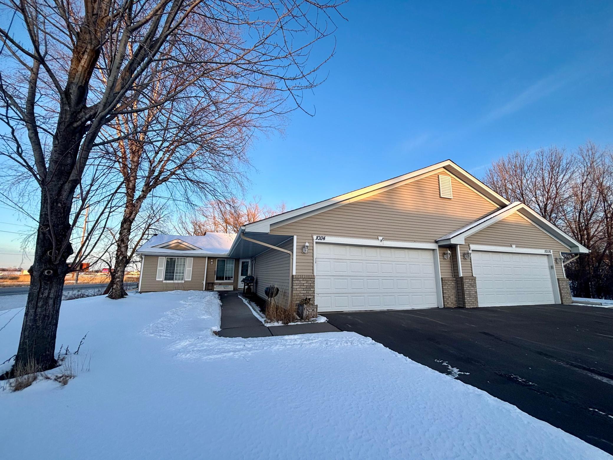 10114 64th Street Property Photo 1