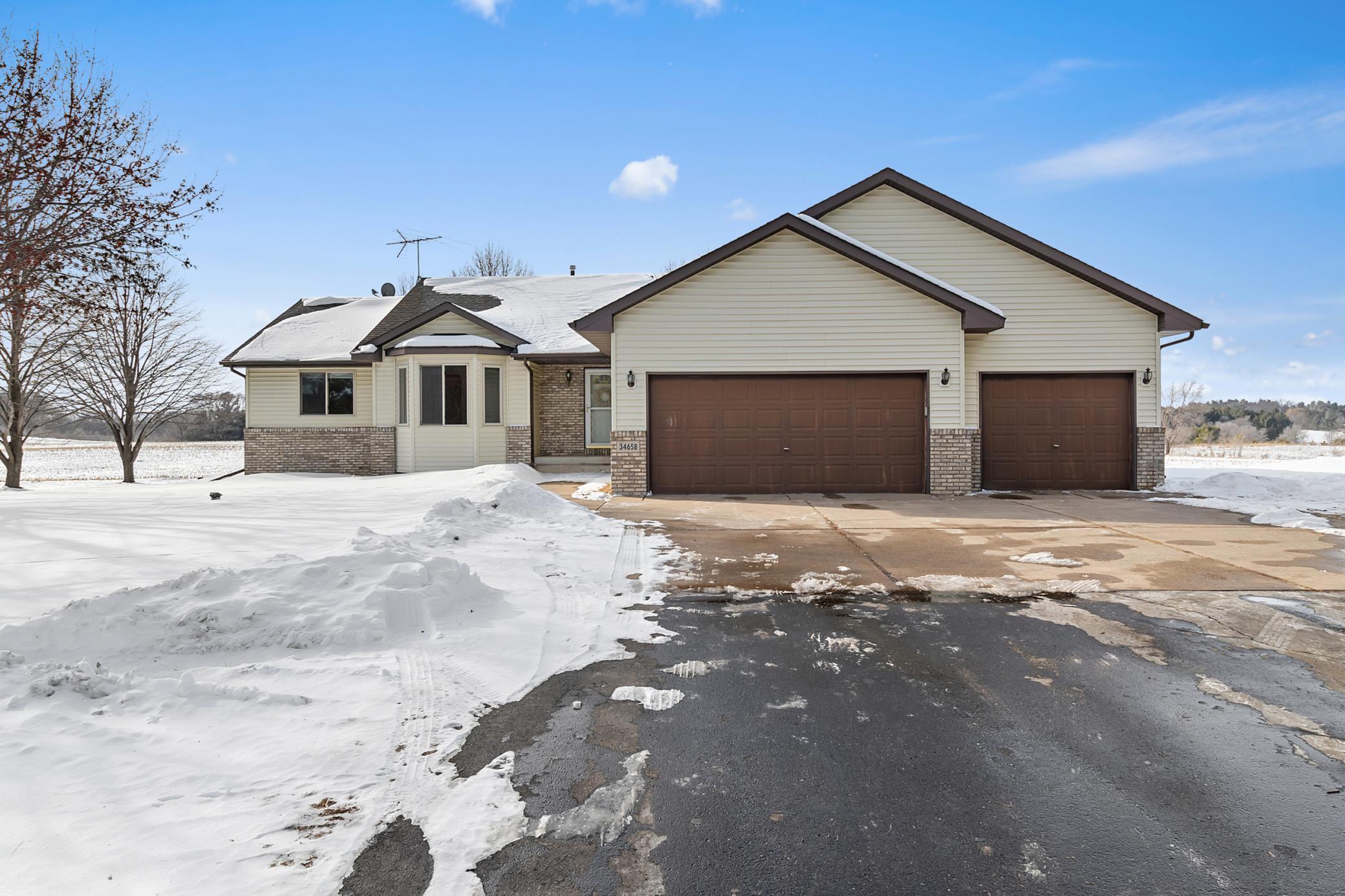 34658 Hastings Street Property Photo 1