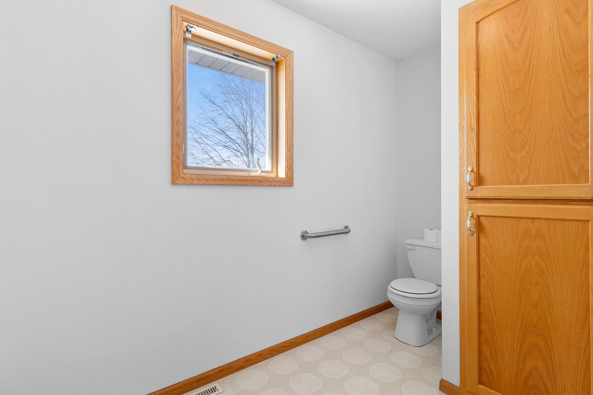 34658 Hastings Street Property Photo 14