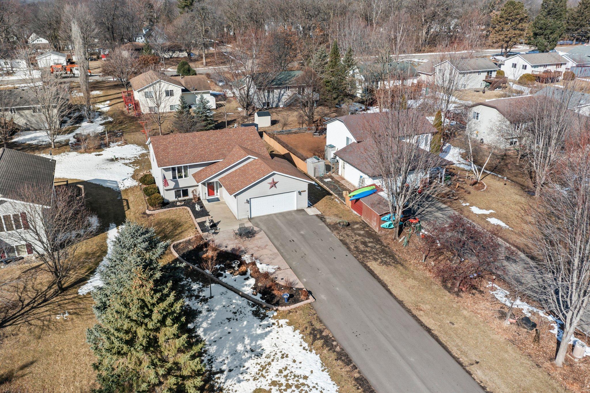 515 Canton Street Property Photo 4