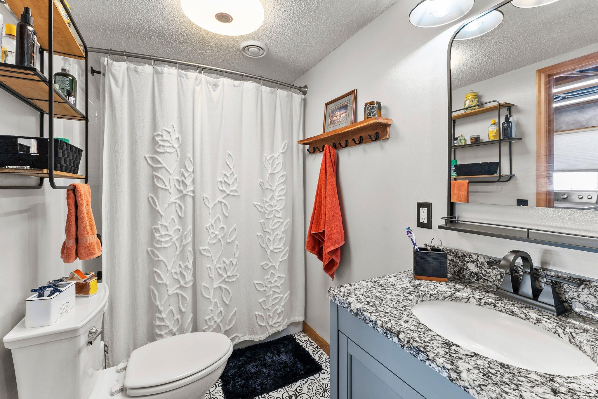 515 Canton Street Property Photo 49
