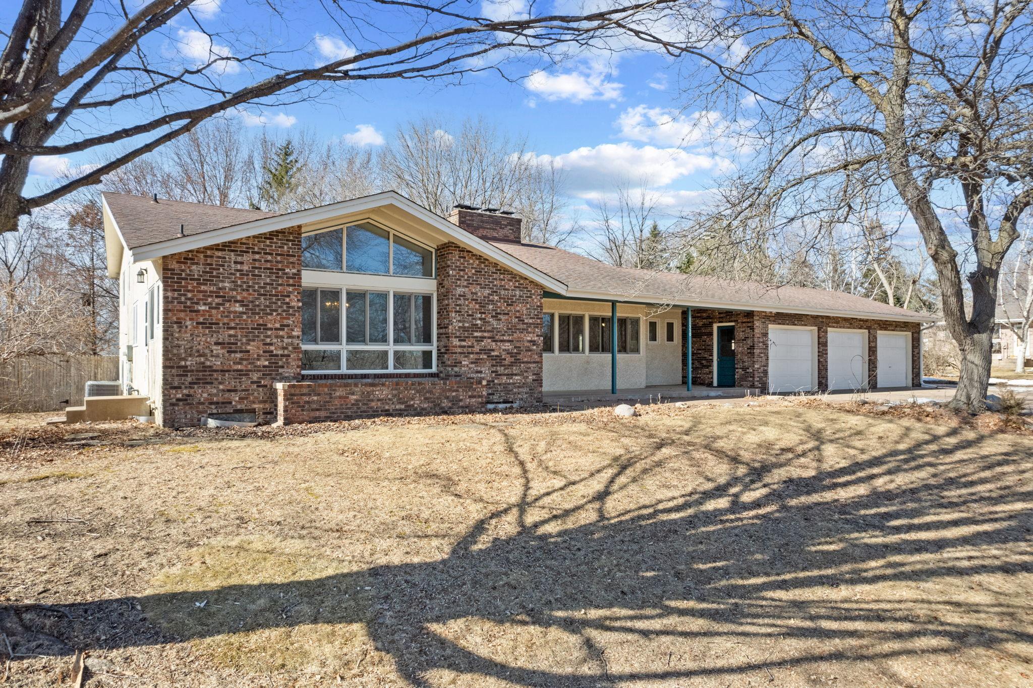 11550 Interlachen Road Property Photo