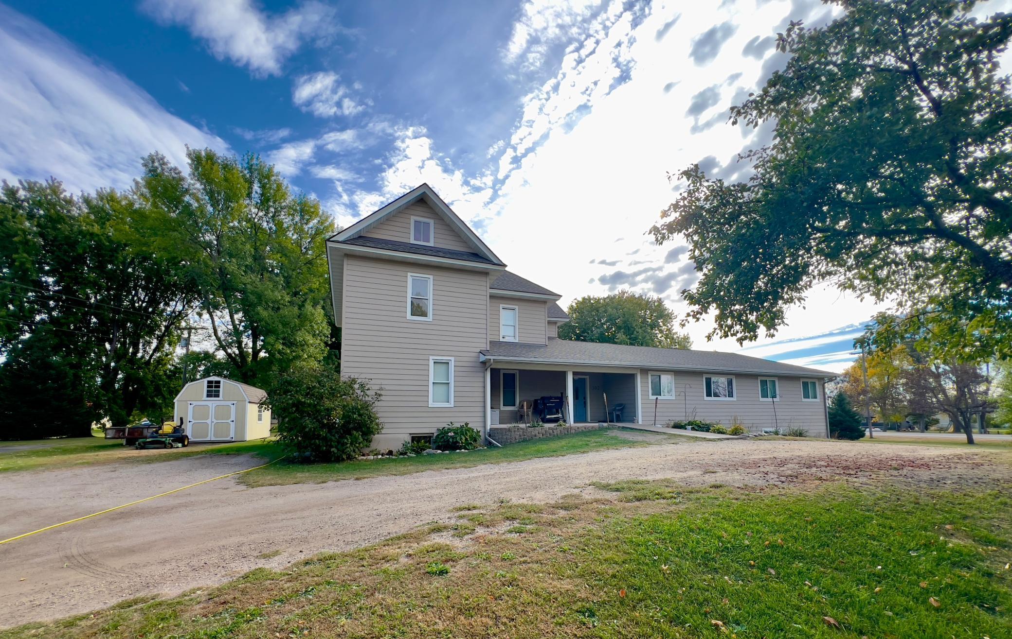 302 Dakota Avenue Property Photo 1