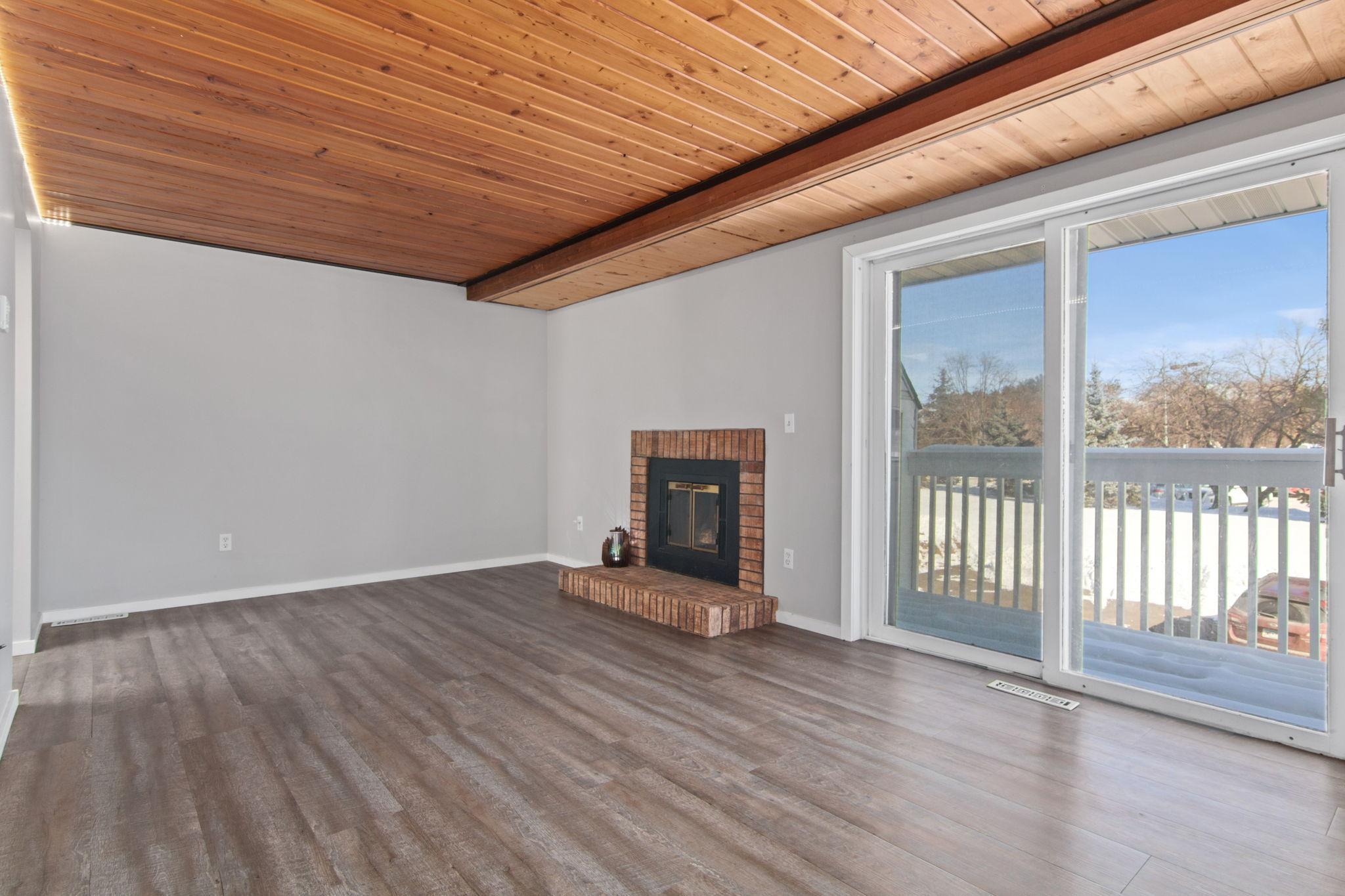 1620 Merrimac Lane Property Photo 4