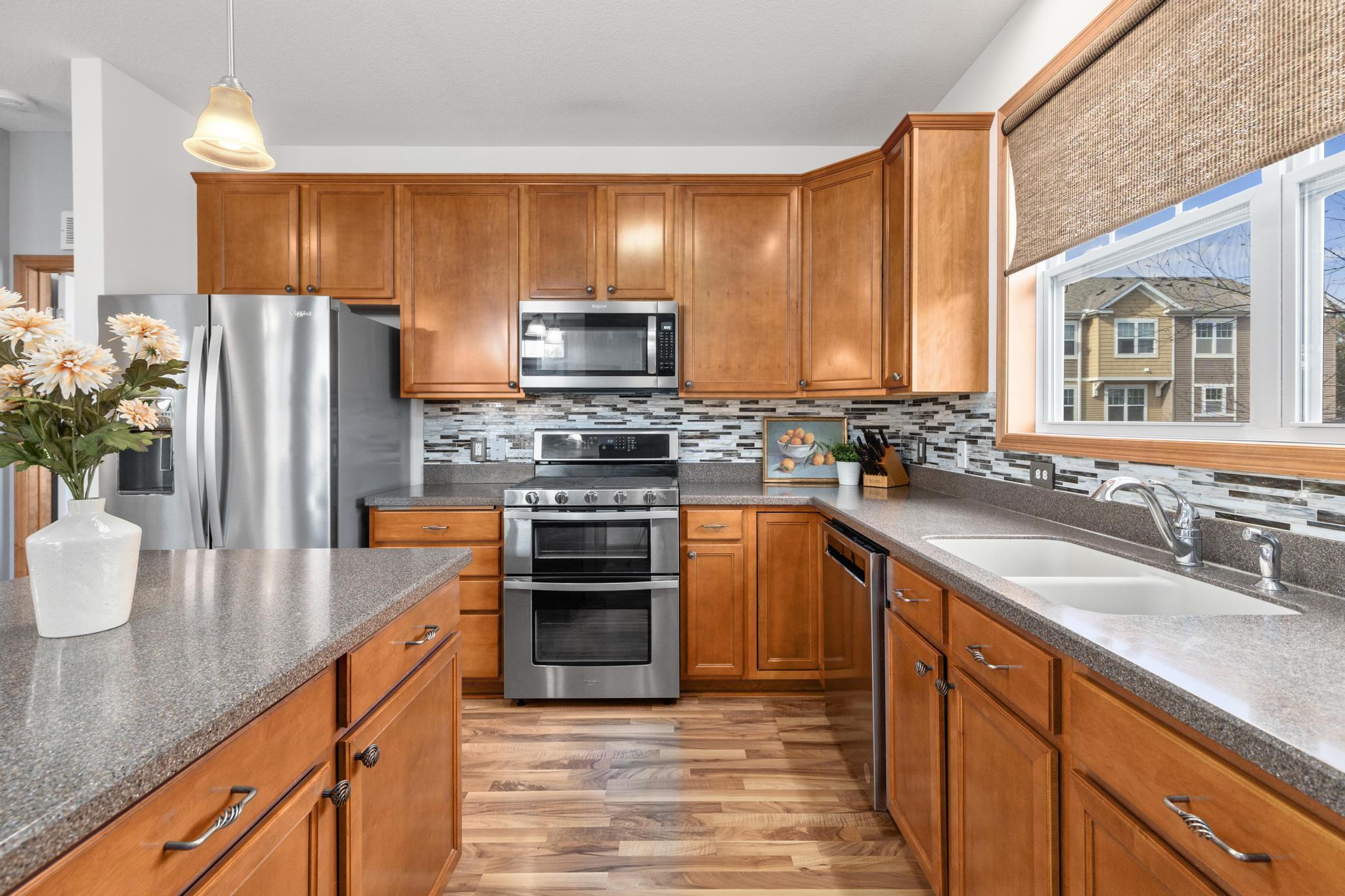 17033 72nd Avenue 3907 Property Photo 4