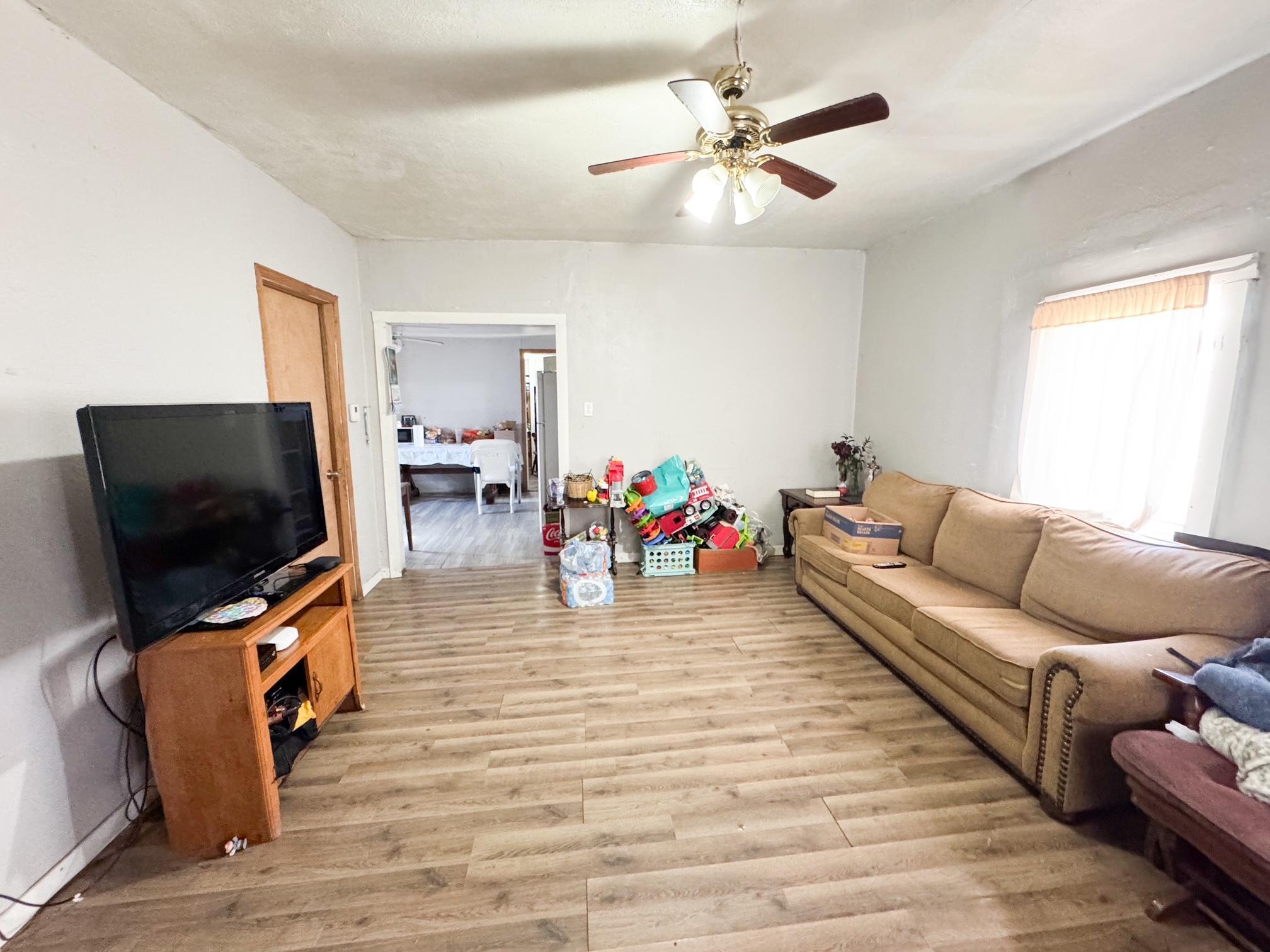1211 Virginia Avenue Property Photo 4