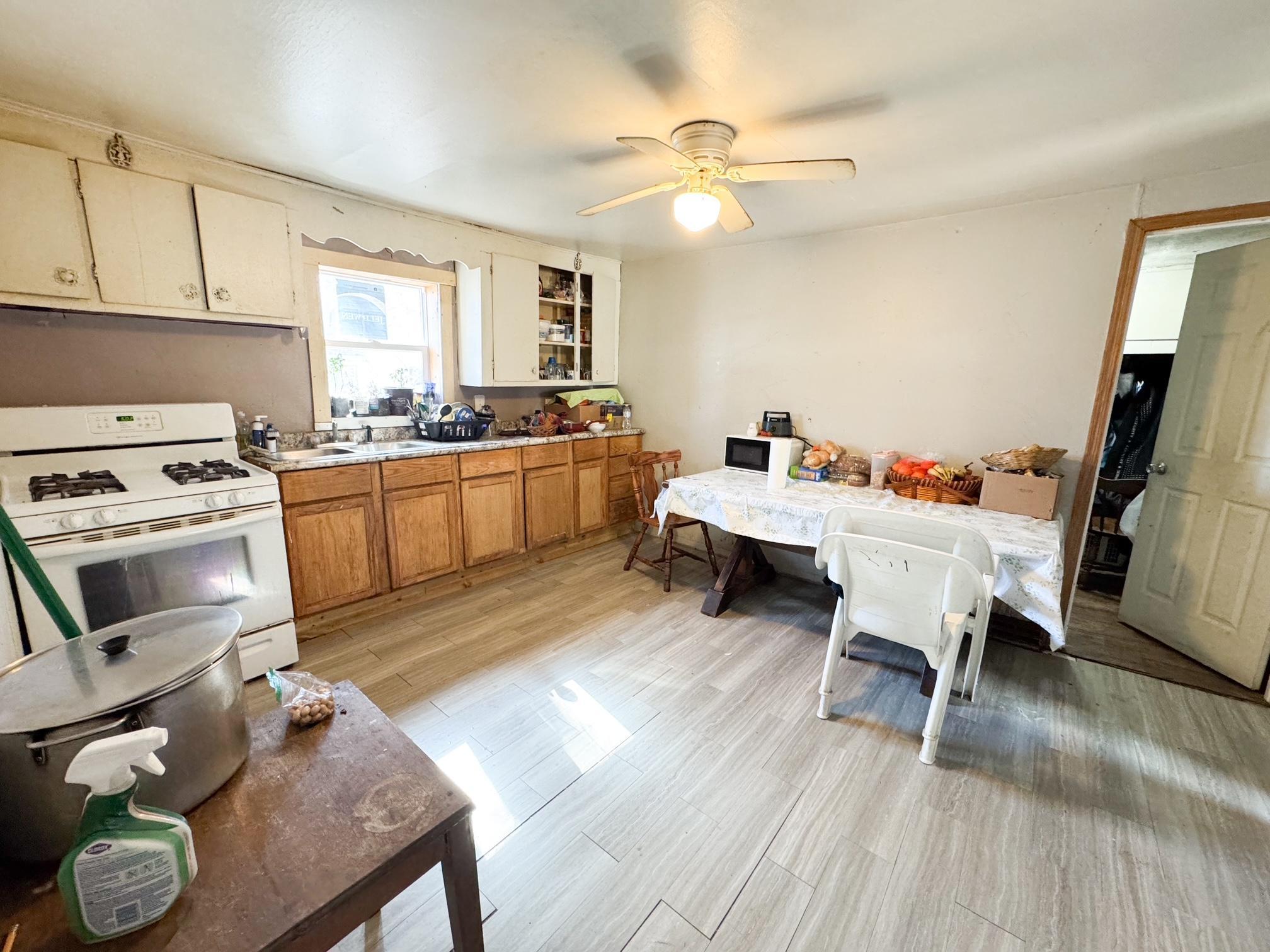 1211 Virginia Avenue Property Photo 6