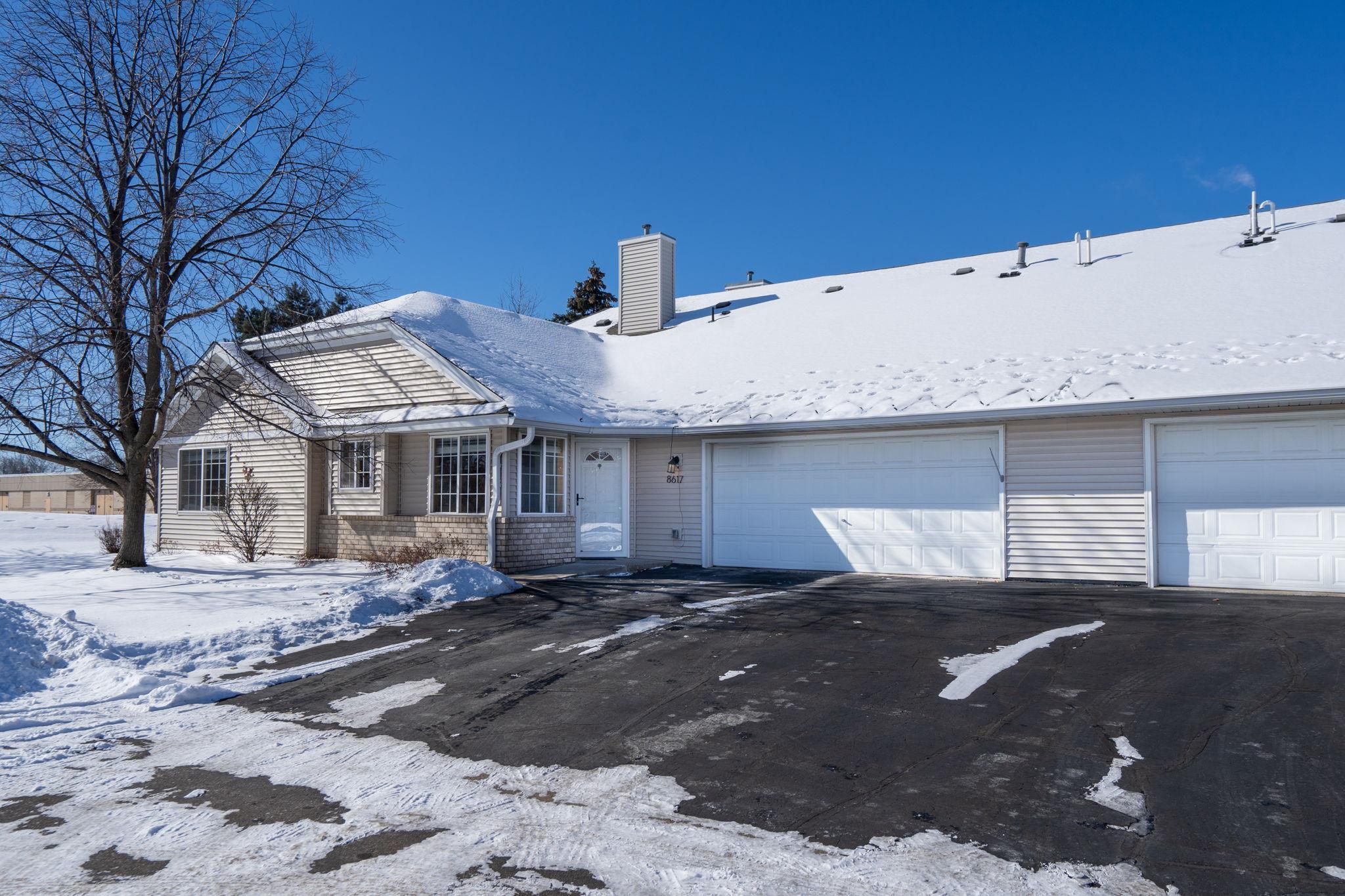 8617 Oxford Lane Property Photo