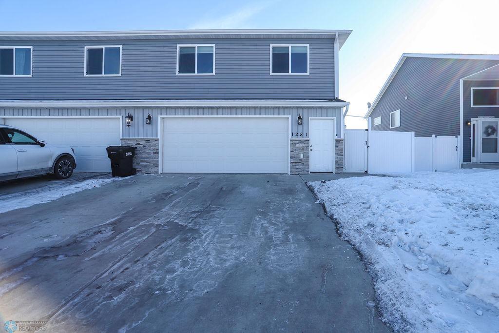 1281 4th Street Property Photo 2