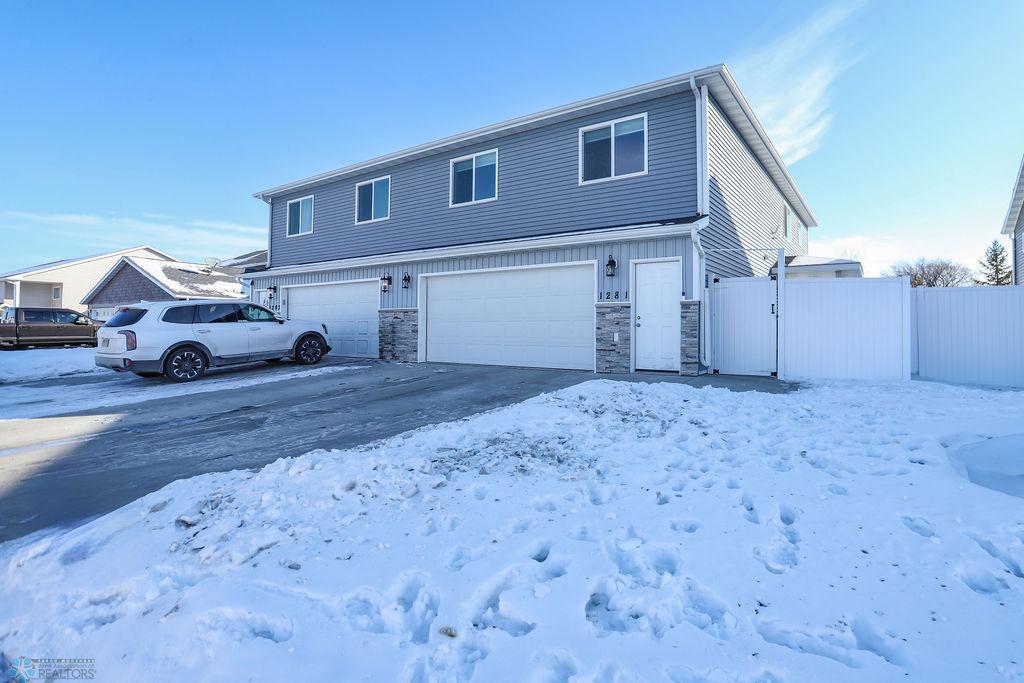 1281 4th Street Property Photo 3