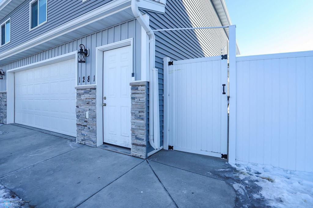 1281 4th Street Property Photo 4