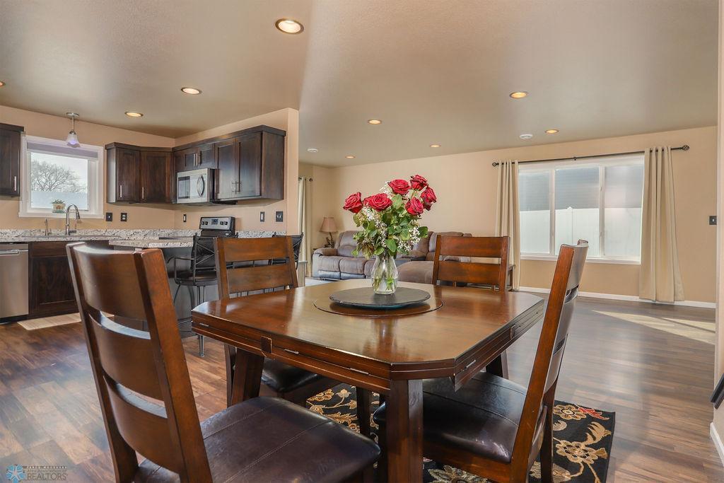 1281 4th Street Property Photo 9